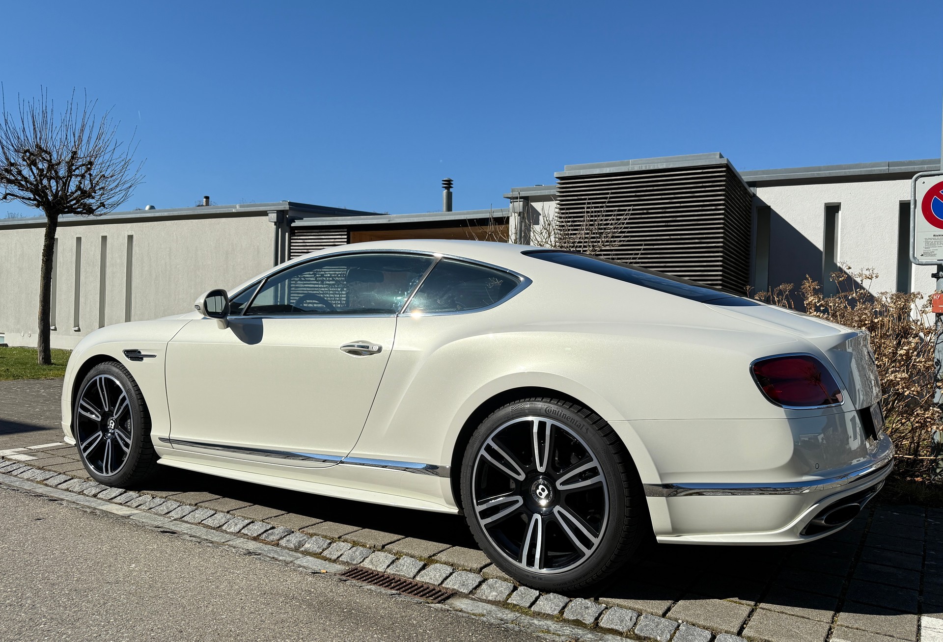 BENTLEY 6.0 V12 Speed-image-1