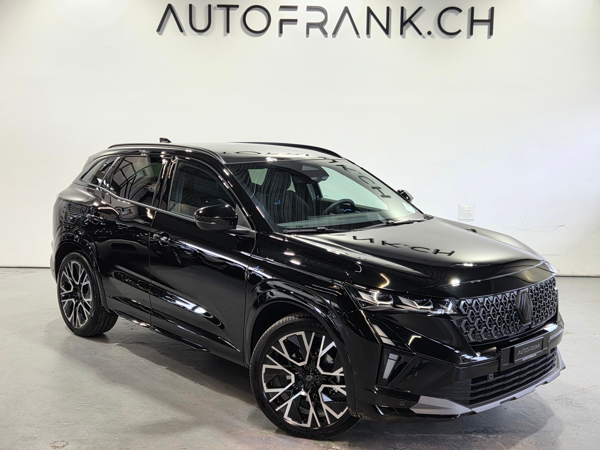 RENAULT Austral 1.2 E-Tech esprit Alpine-showroom-element-1