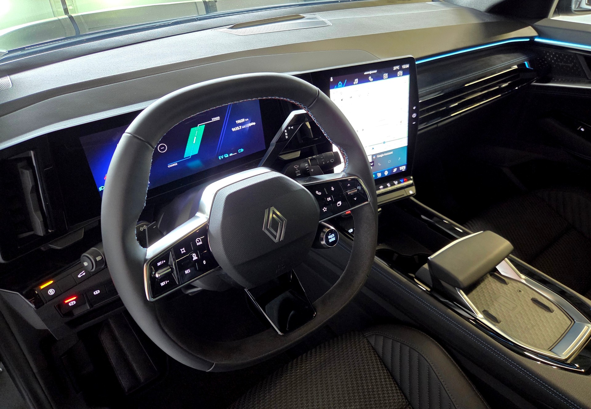 RENAULT Austral 1.2 E-Tech esprit Alpine-image-15