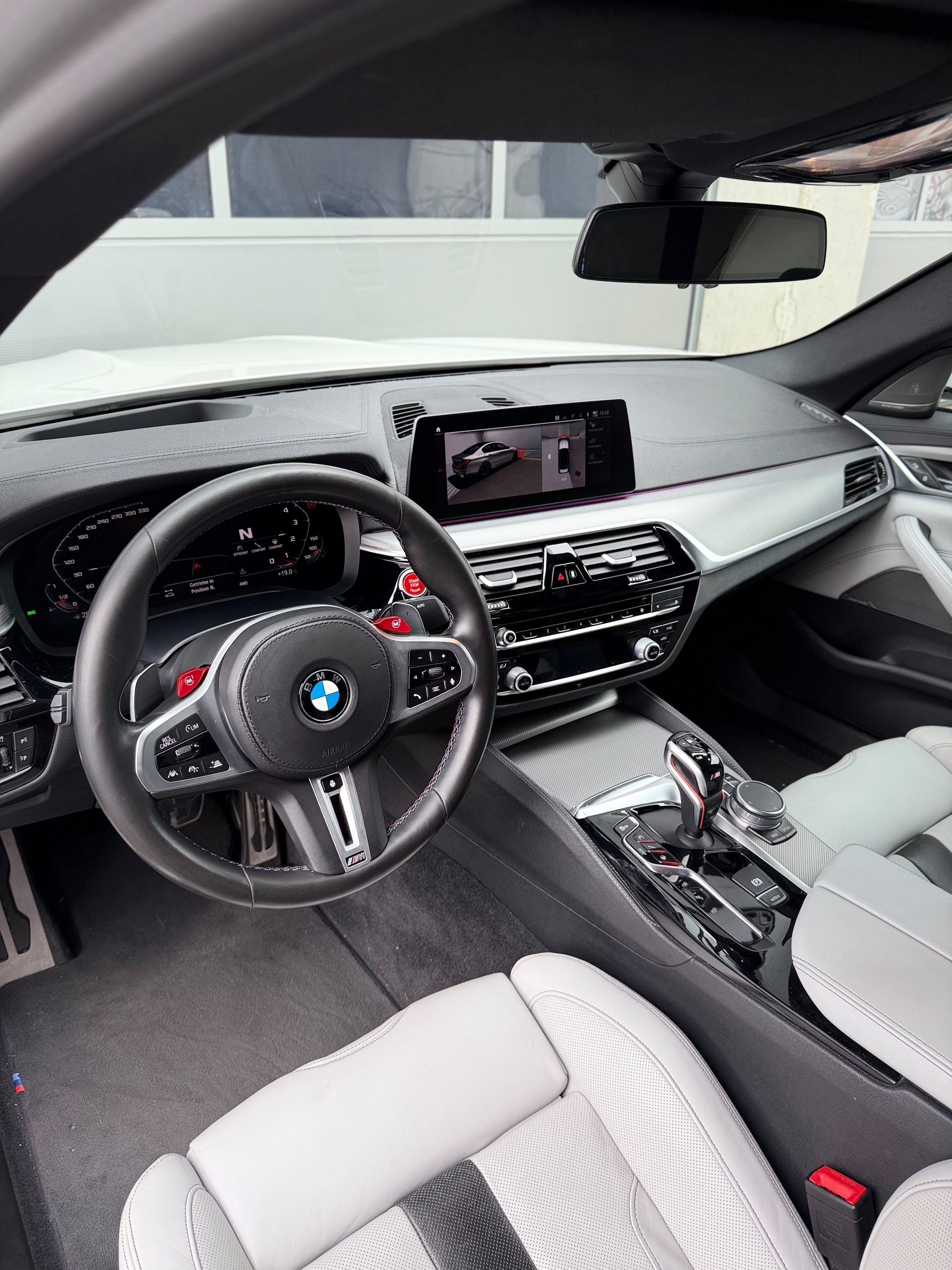 BMW M5 xDrive-image-5