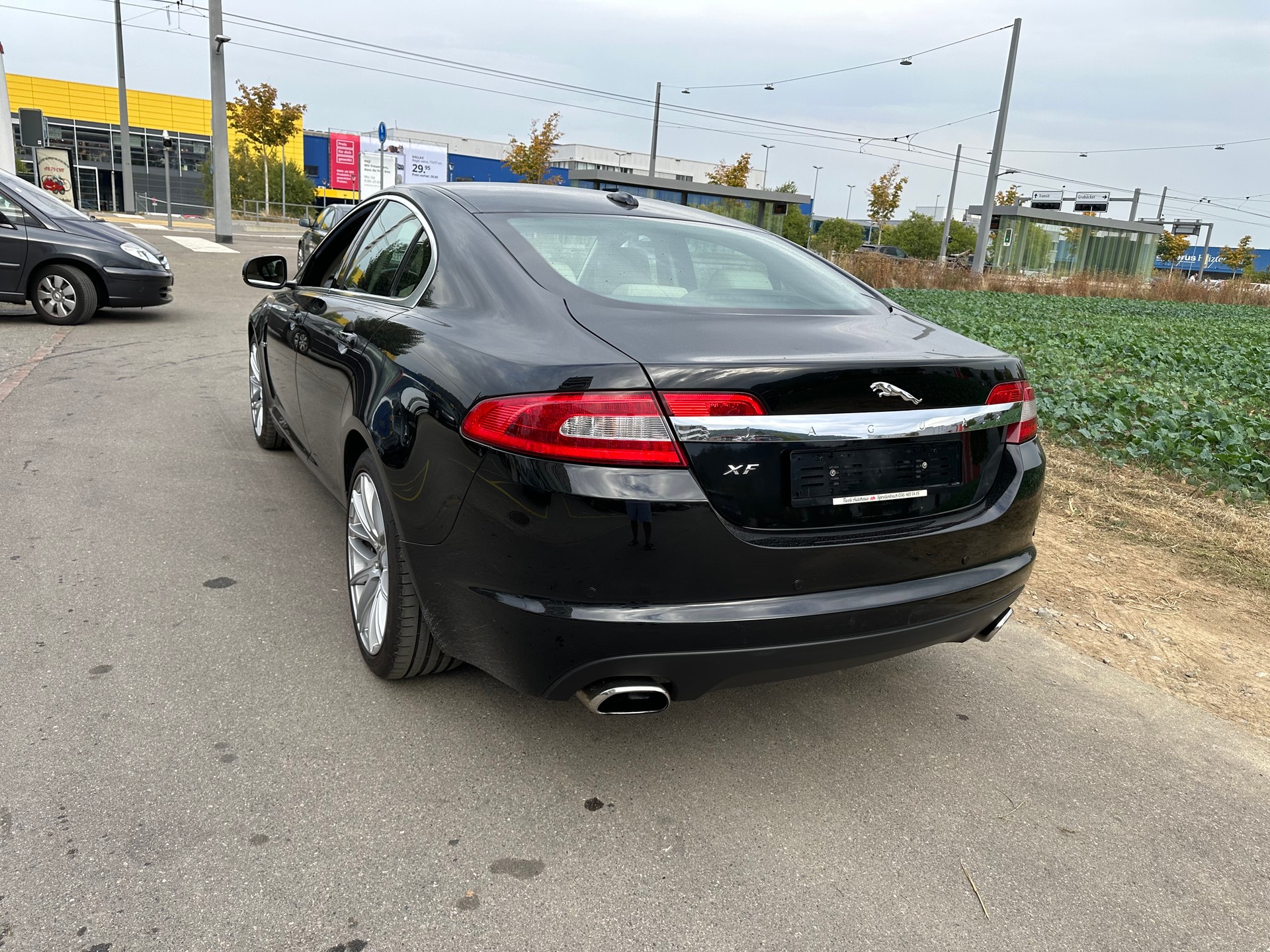 JAGUAR XF 3.0 V6 Greenwich Luxury-image-6
