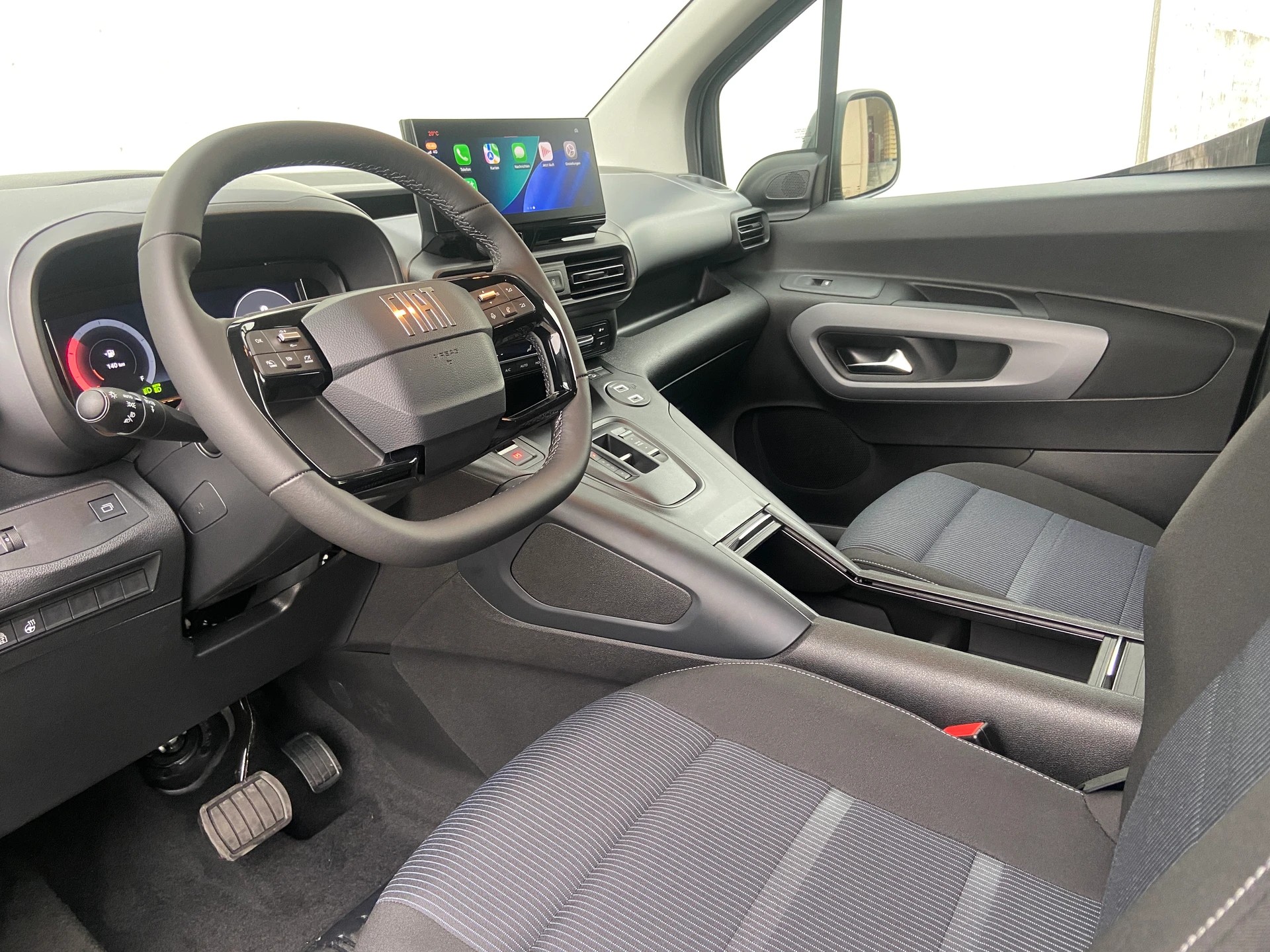 FIAT Qubo L 1.5 D La Prima 7-Sitzer-image-4