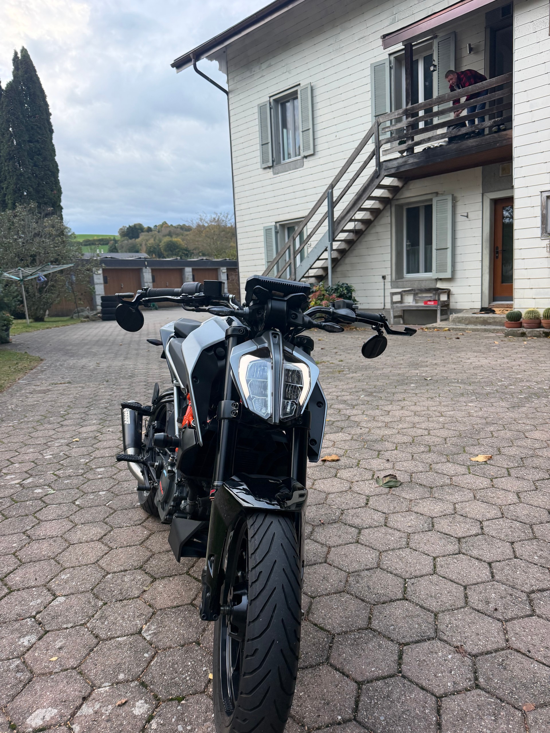 KTM 125 Duke-image-1