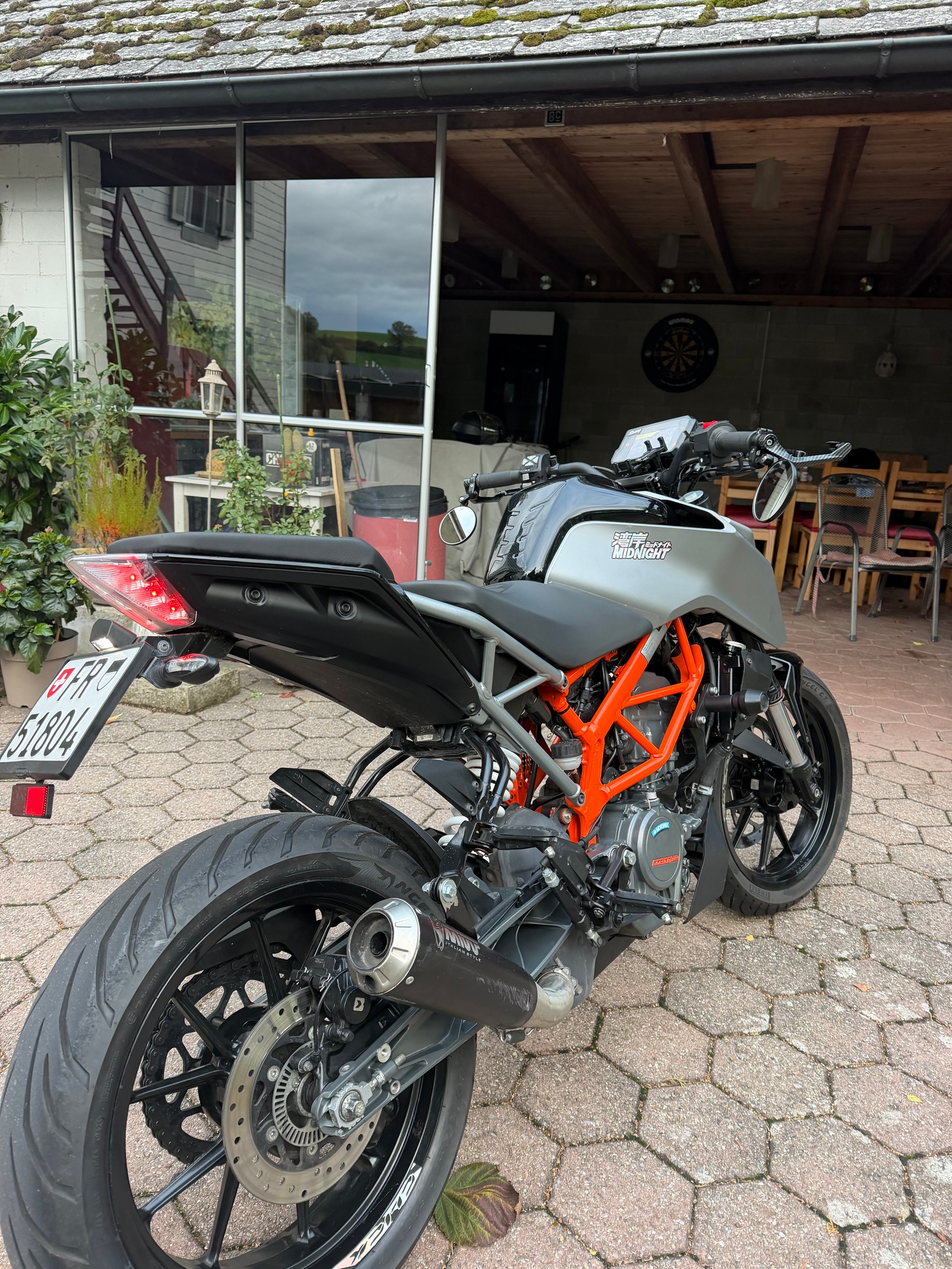 KTM 125 Duke-image-2