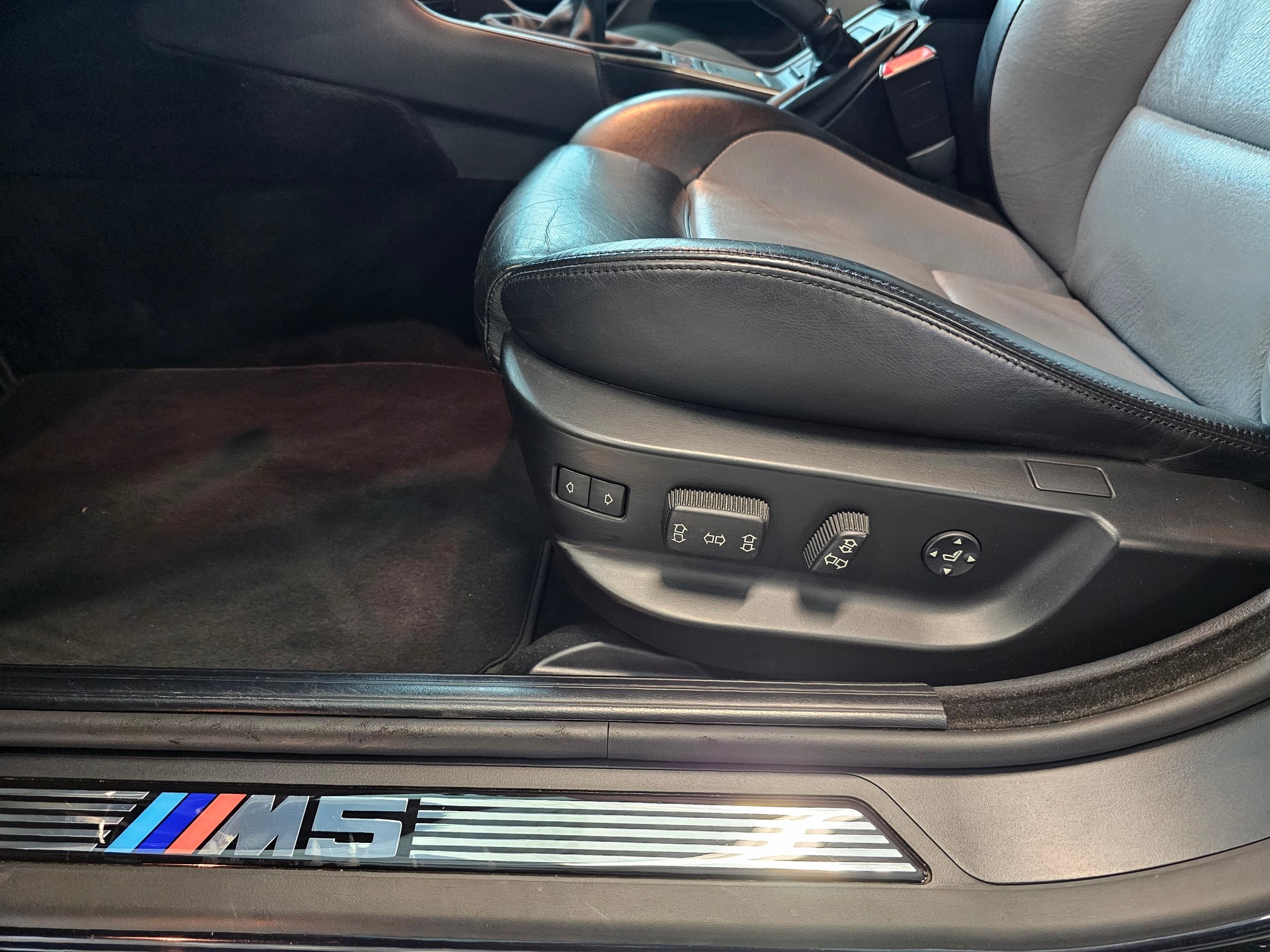 BMW M5 E39 V8-image-12