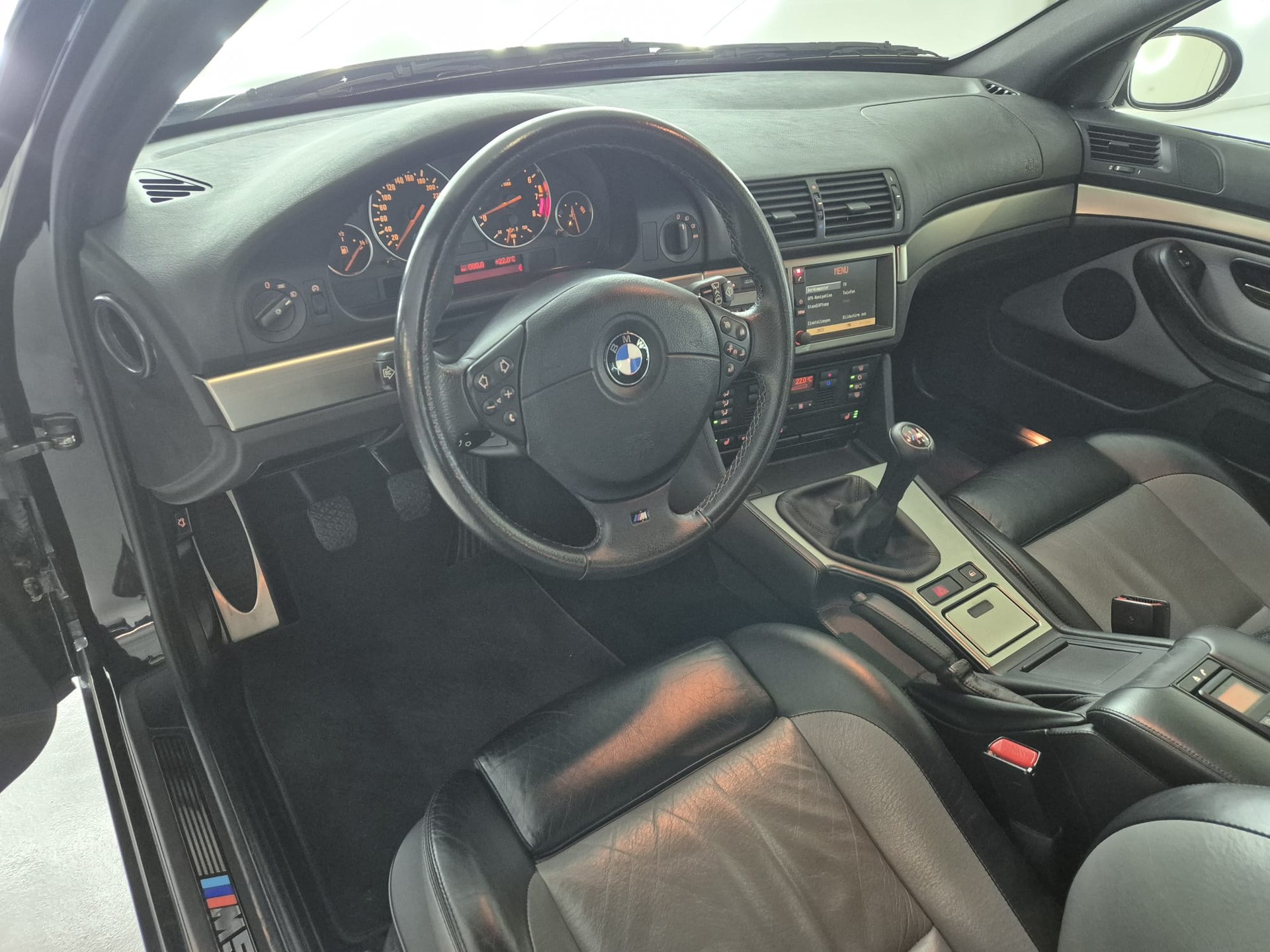 BMW M5 E39 V8-image-13