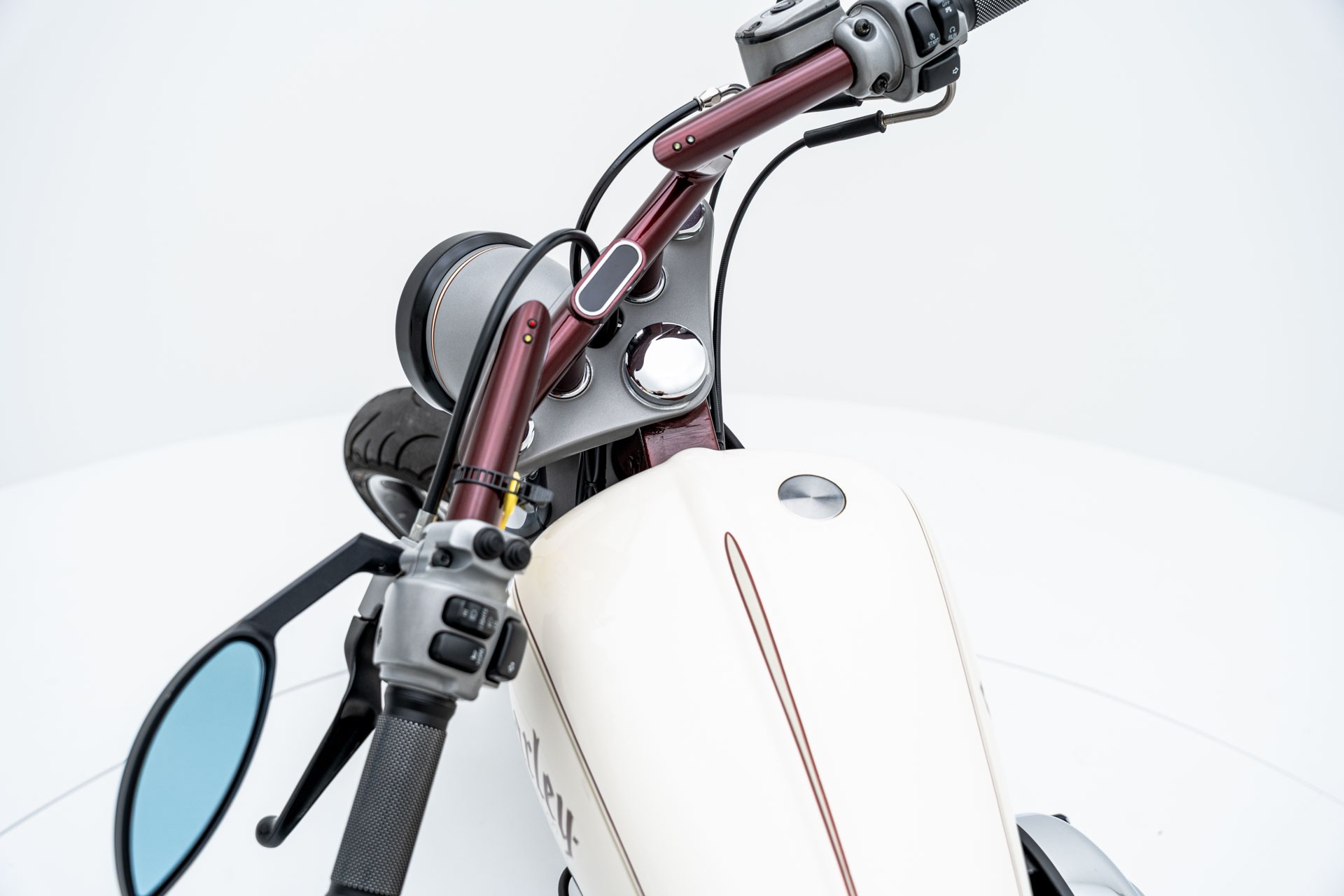 HARLEY-DAVIDSON FXCW Rocker-image-7