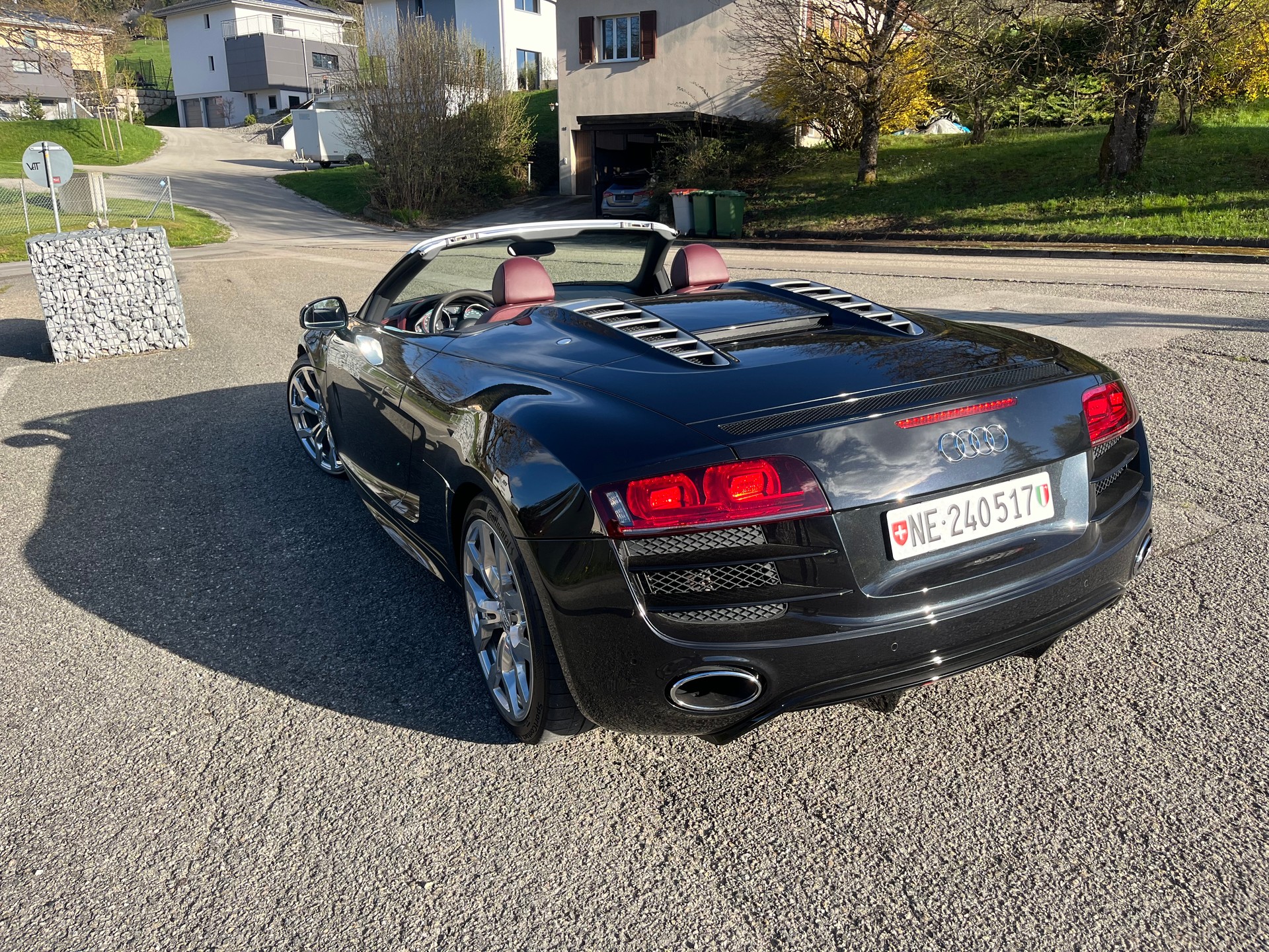 AUDI R8 Spyder 5.2 R-Tronic-image-2