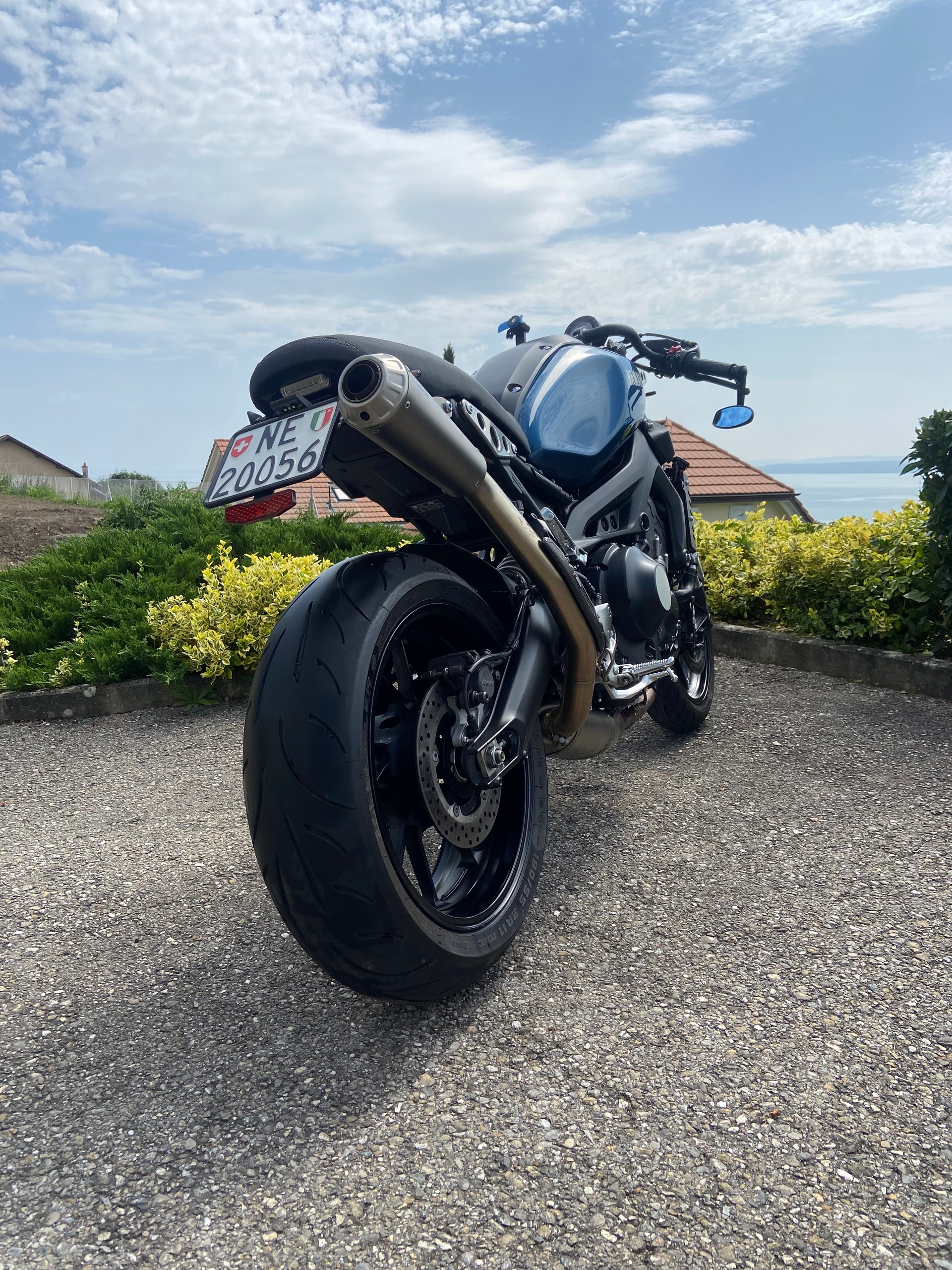 YAMAHA XSR 900-image-4