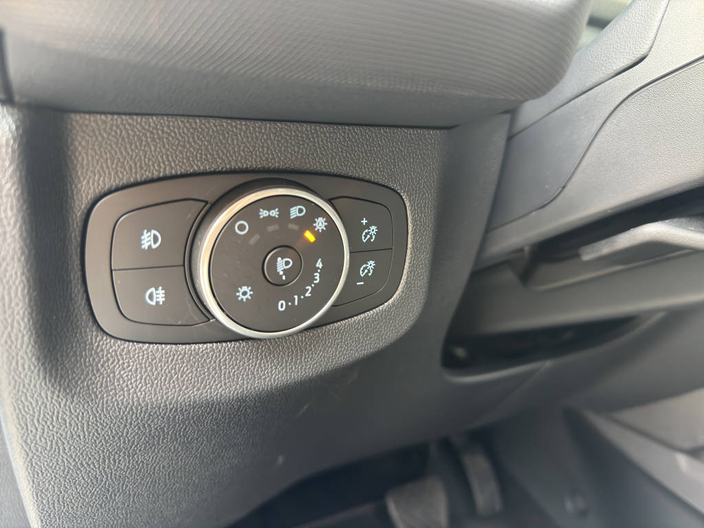 FORD E-Tourneo Courier Trend 136 0.99% Leasing-image-16