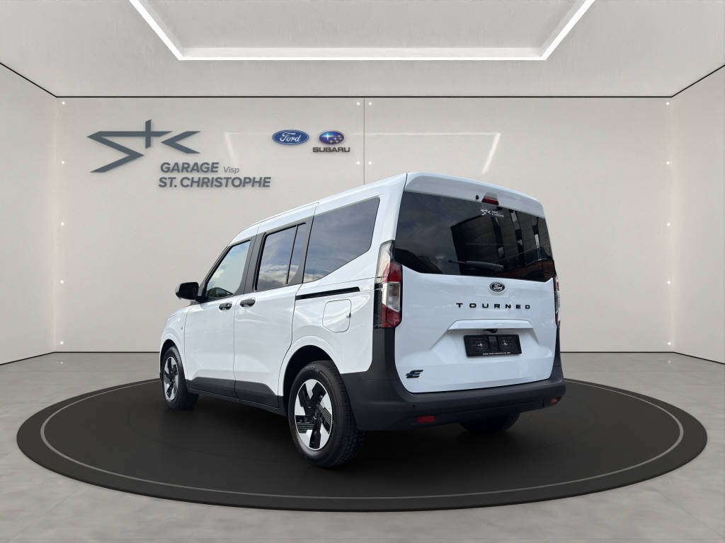 FORD E-Tourneo Courier Trend 136 0.99% Leasing-showroom-element-2