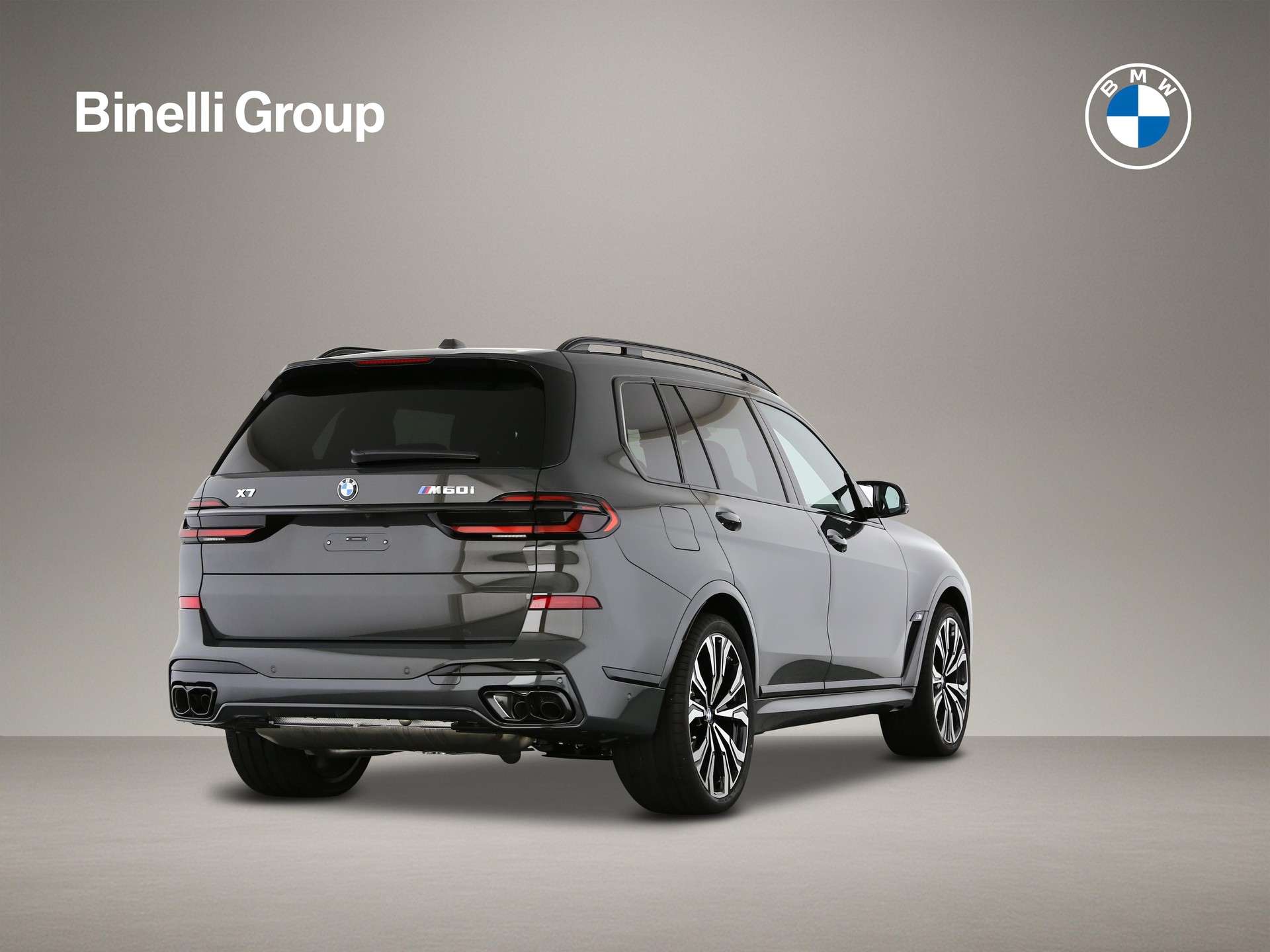 BMW X7 xDrive M60i M Sport Pro-showroom-element-1