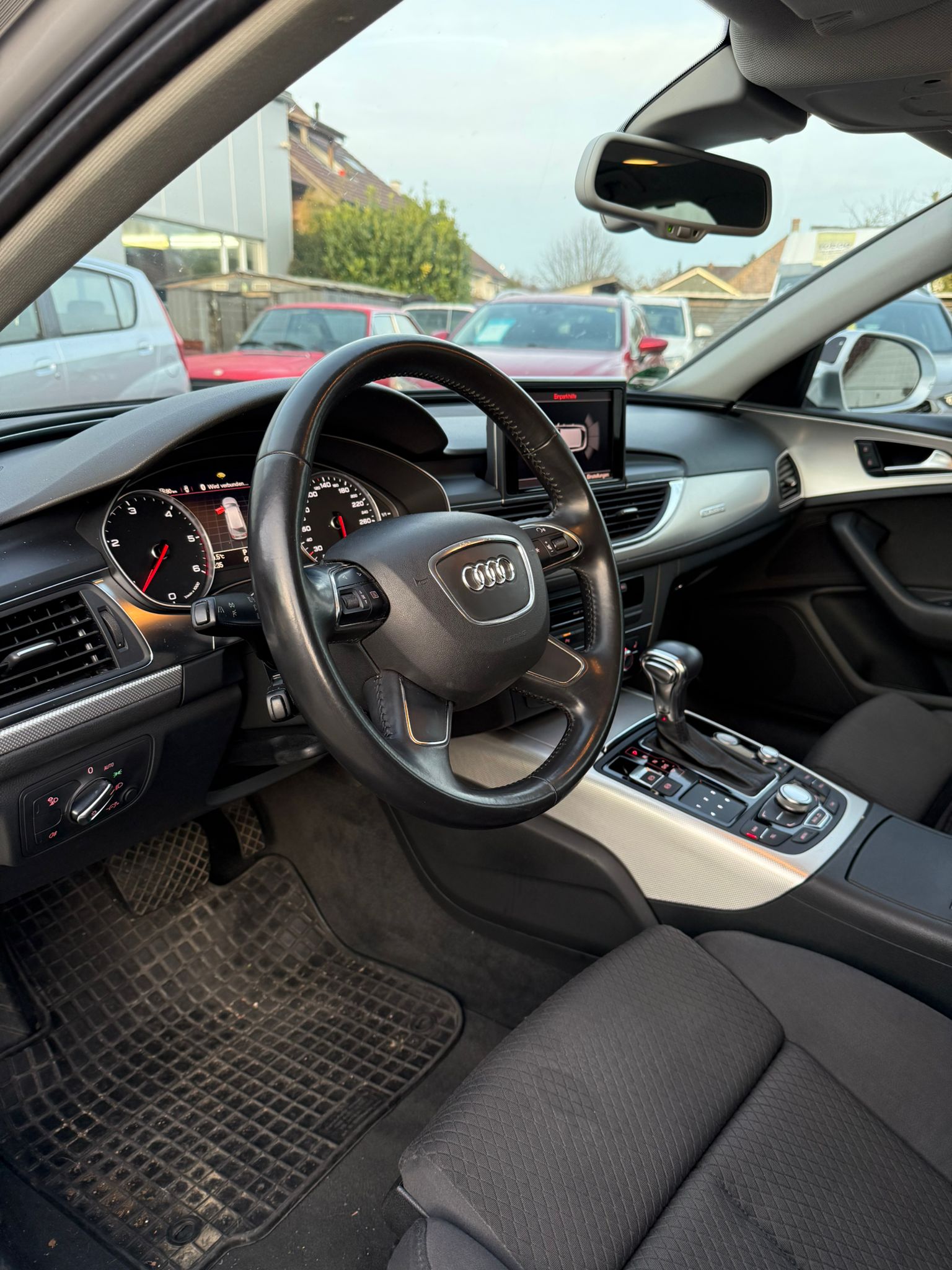 AUDI A6 Avant 3.0 TDI V6 quattro S-tronic-image-10