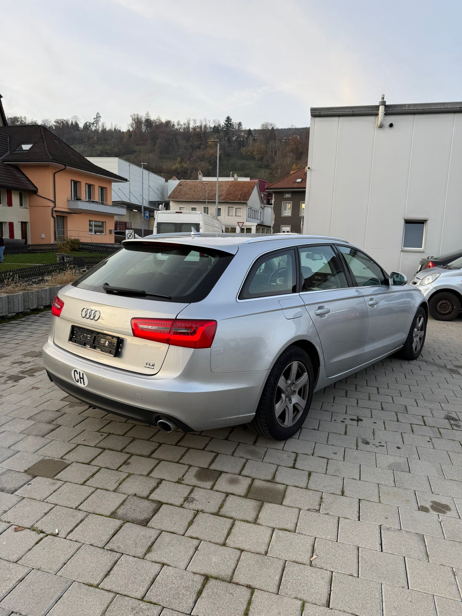 AUDI A6 Avant 3.0 TDI V6 quattro S-tronic-image-6