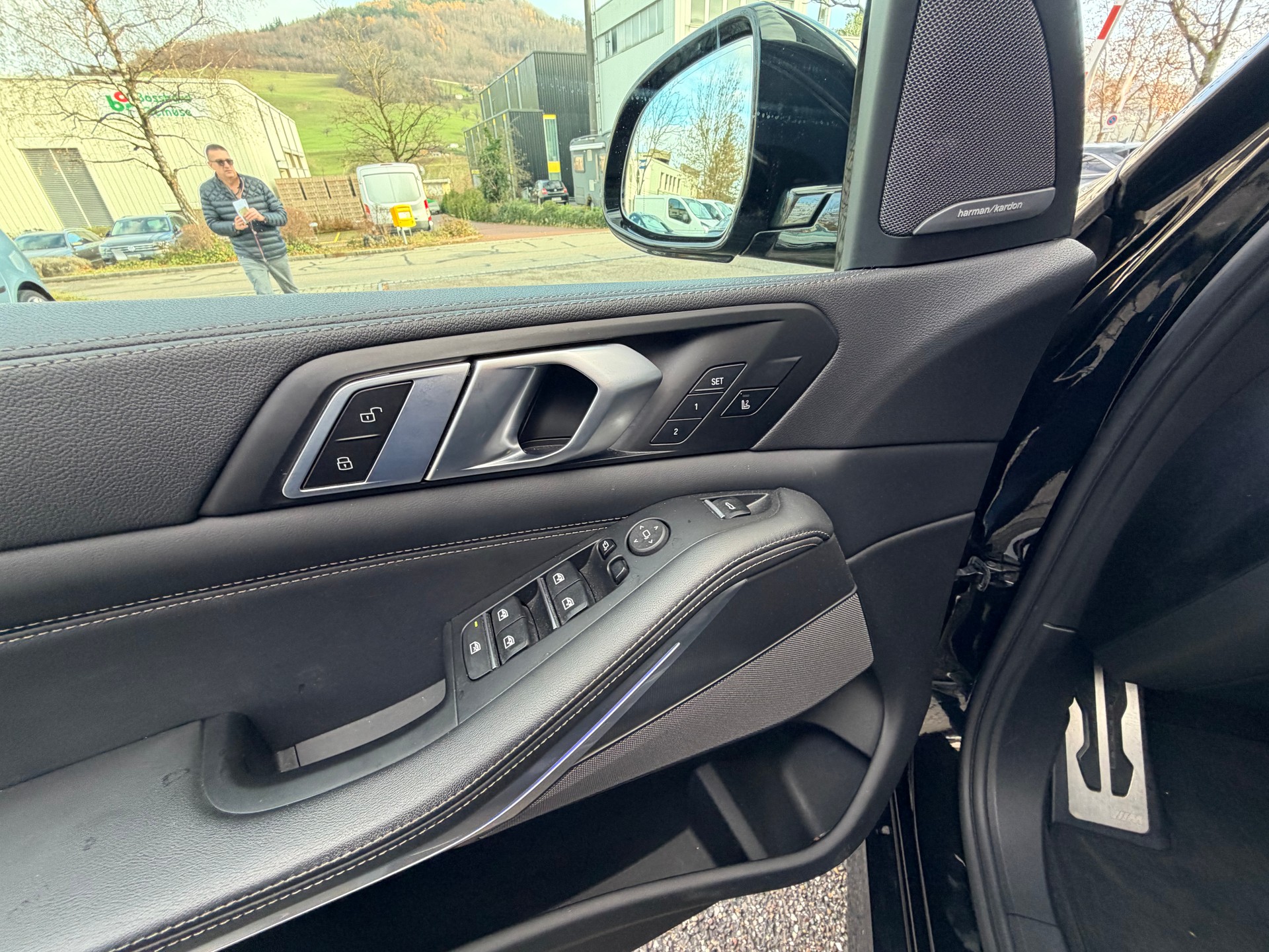BMW X5 xDrive 48V 30d M Sport Steptronic-image-13