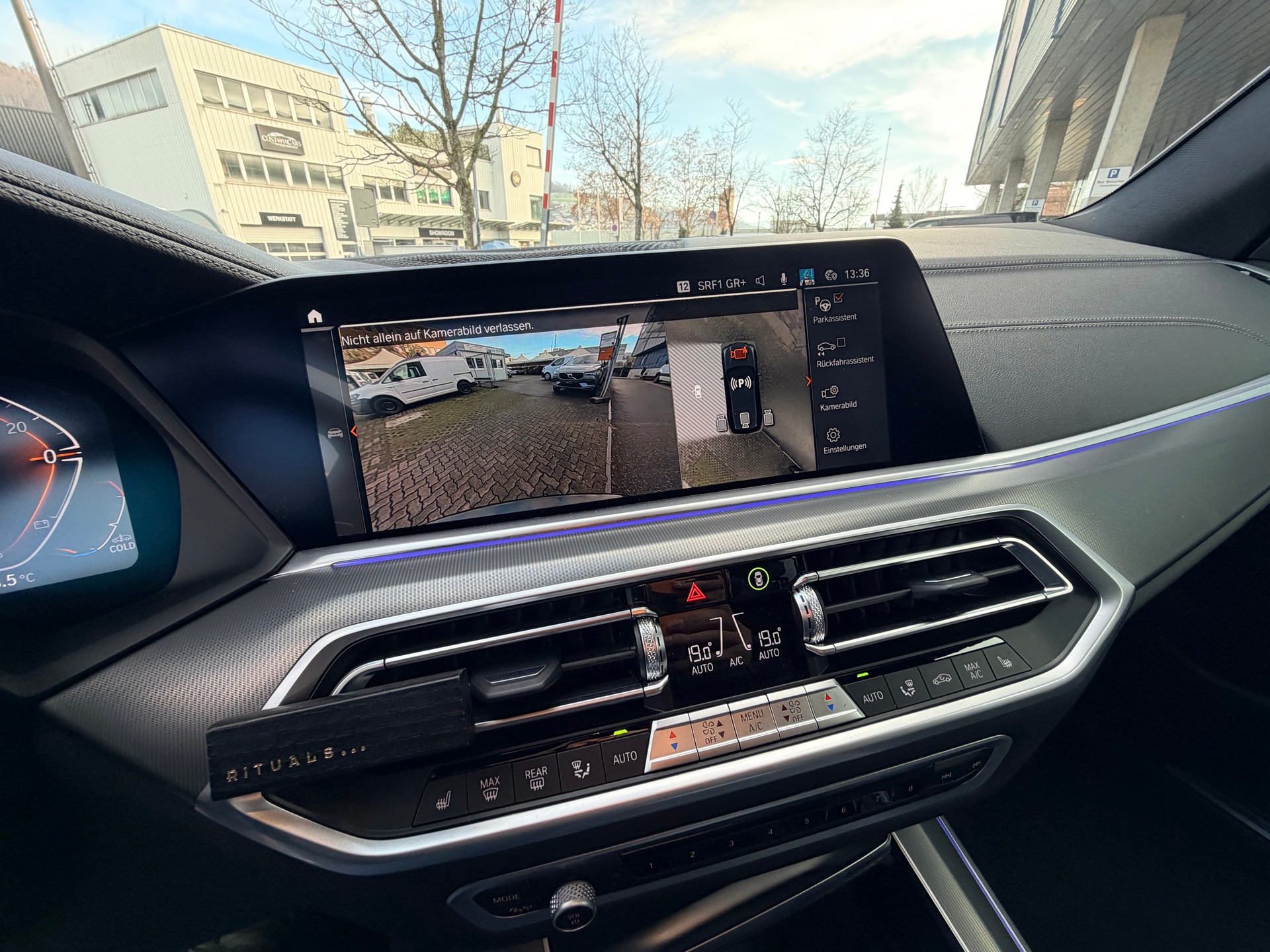 BMW X5 xDrive 48V 30d M Sport Steptronic-image-14