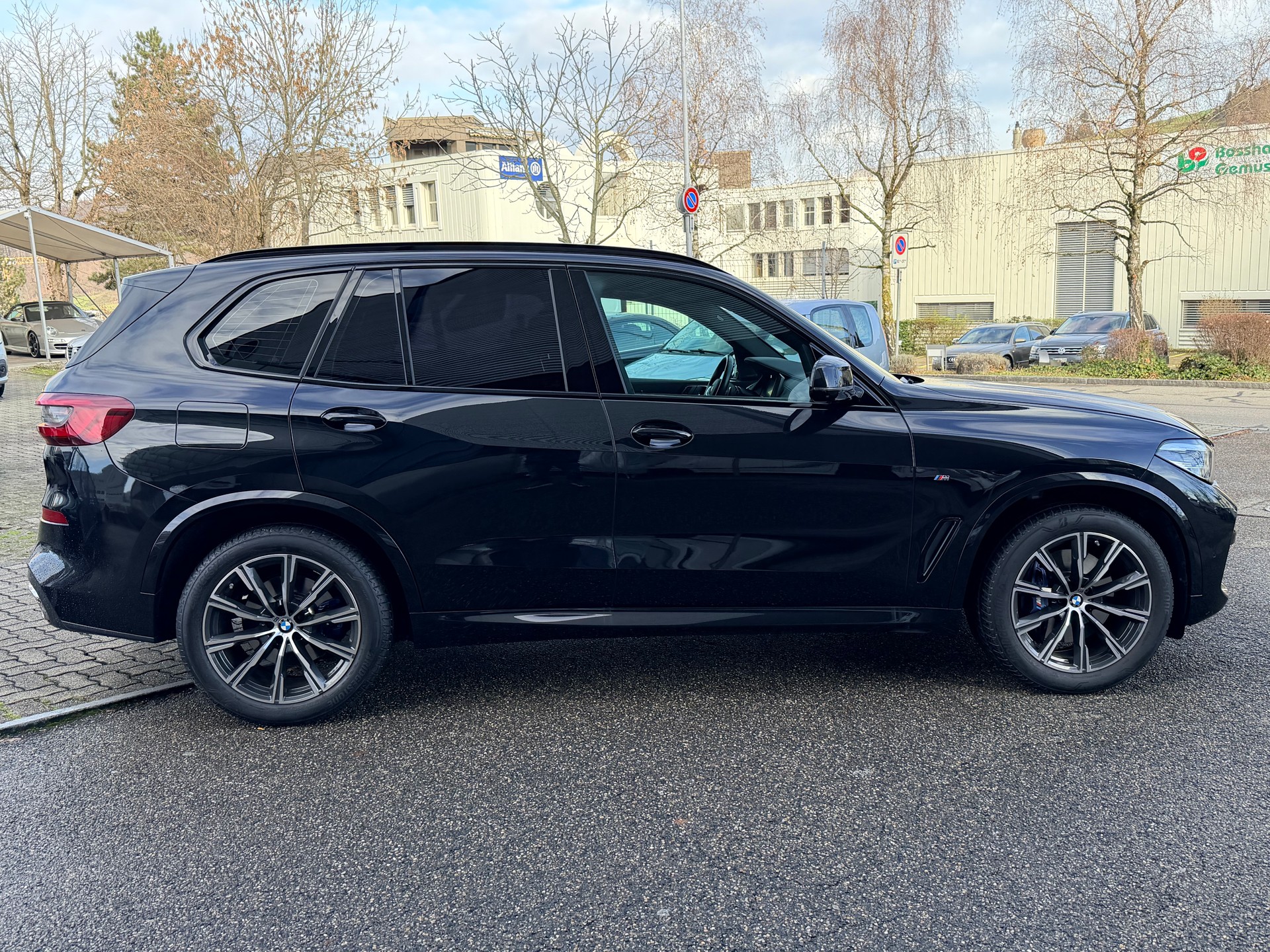 BMW X5 xDrive 48V 30d M Sport Steptronic-showroom-element-1