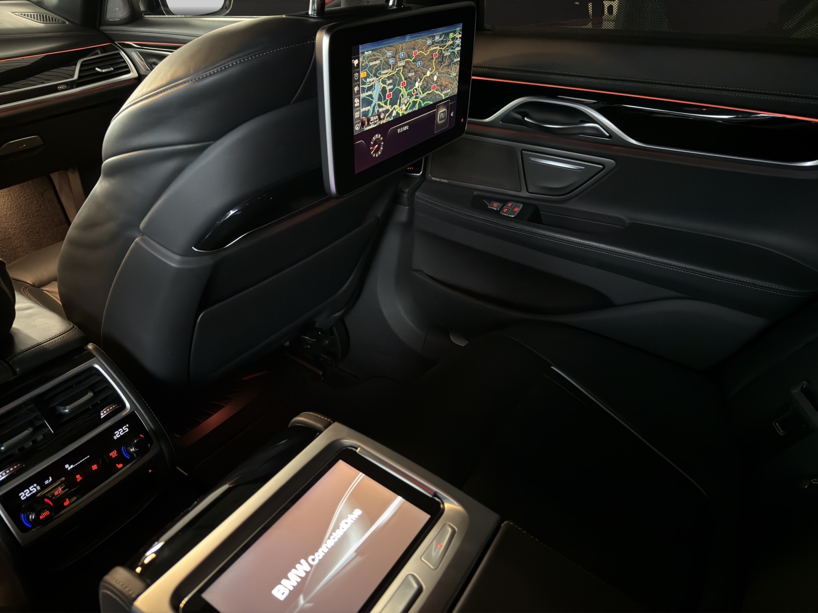 BMW 740d xDrive Steptronic-image-14