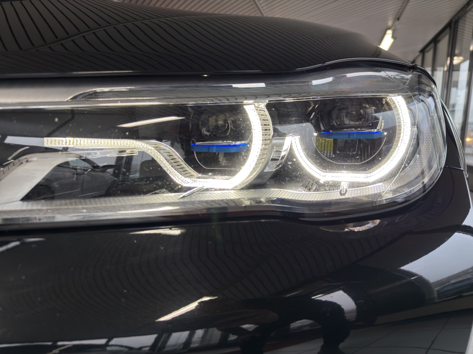 BMW 740d xDrive Steptronic-image-17