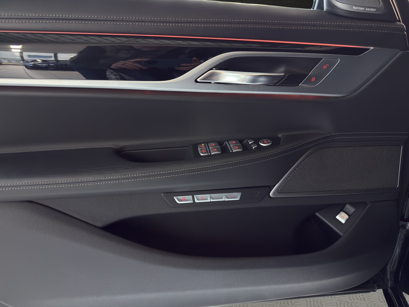 BMW 740d xDrive Steptronic-image-10