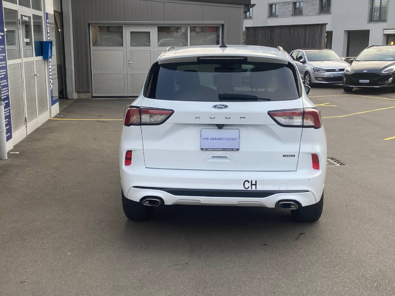 FORD Kuga 2.5 Plug-in Hybrid ST-Line-image-4
