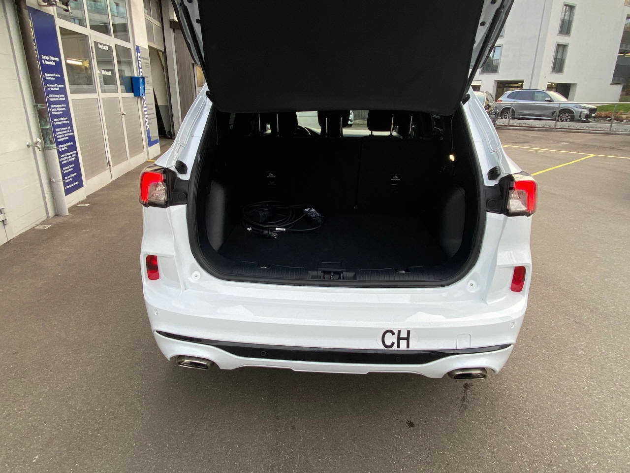 FORD Kuga 2.5 Plug-in Hybrid ST-Line-image-9