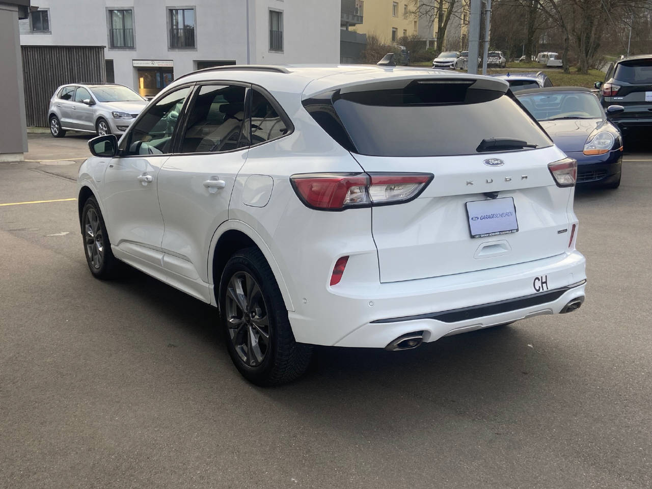 FORD Kuga 2.5 Plug-in Hybrid ST-Line-image-3