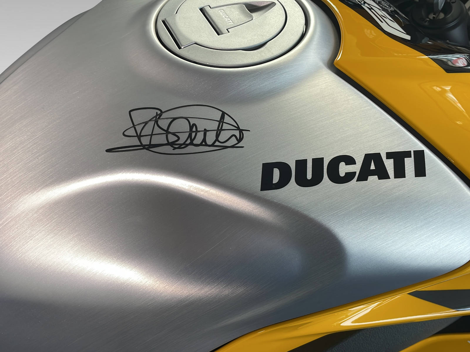 DUCATI Panigale V4 1103 ccm ABS Bautista 2023-image-7