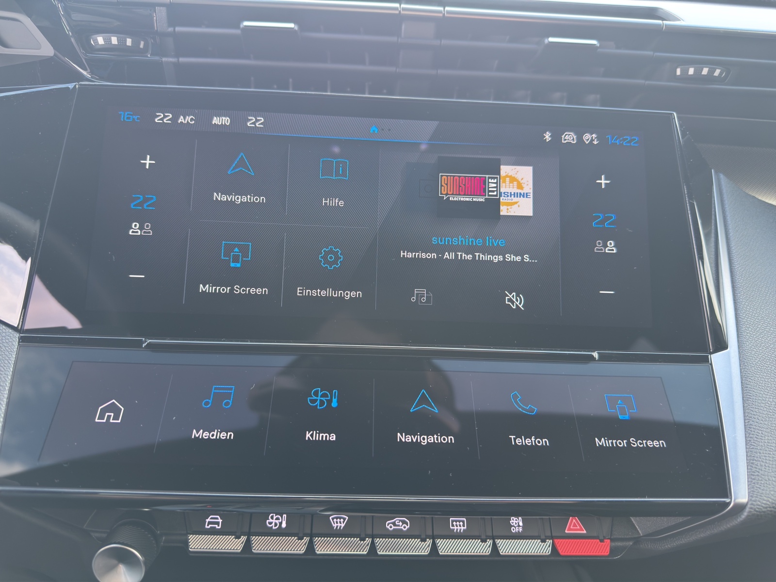 PEUGEOT 308 SW 1.6 PHEV 180 GT-image-21