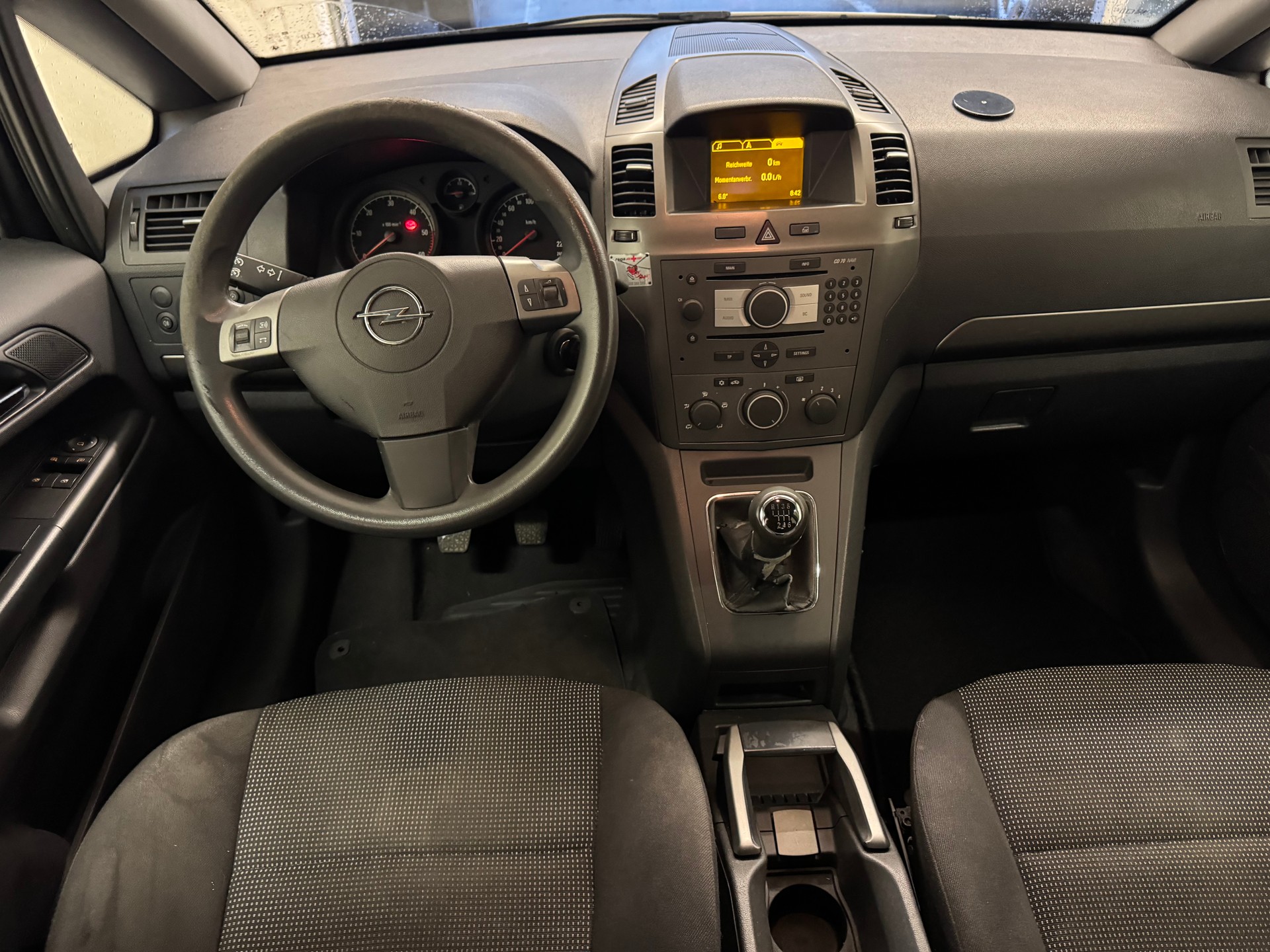 OPEL Zafira 1.9 CDTI Enjoy-image-9