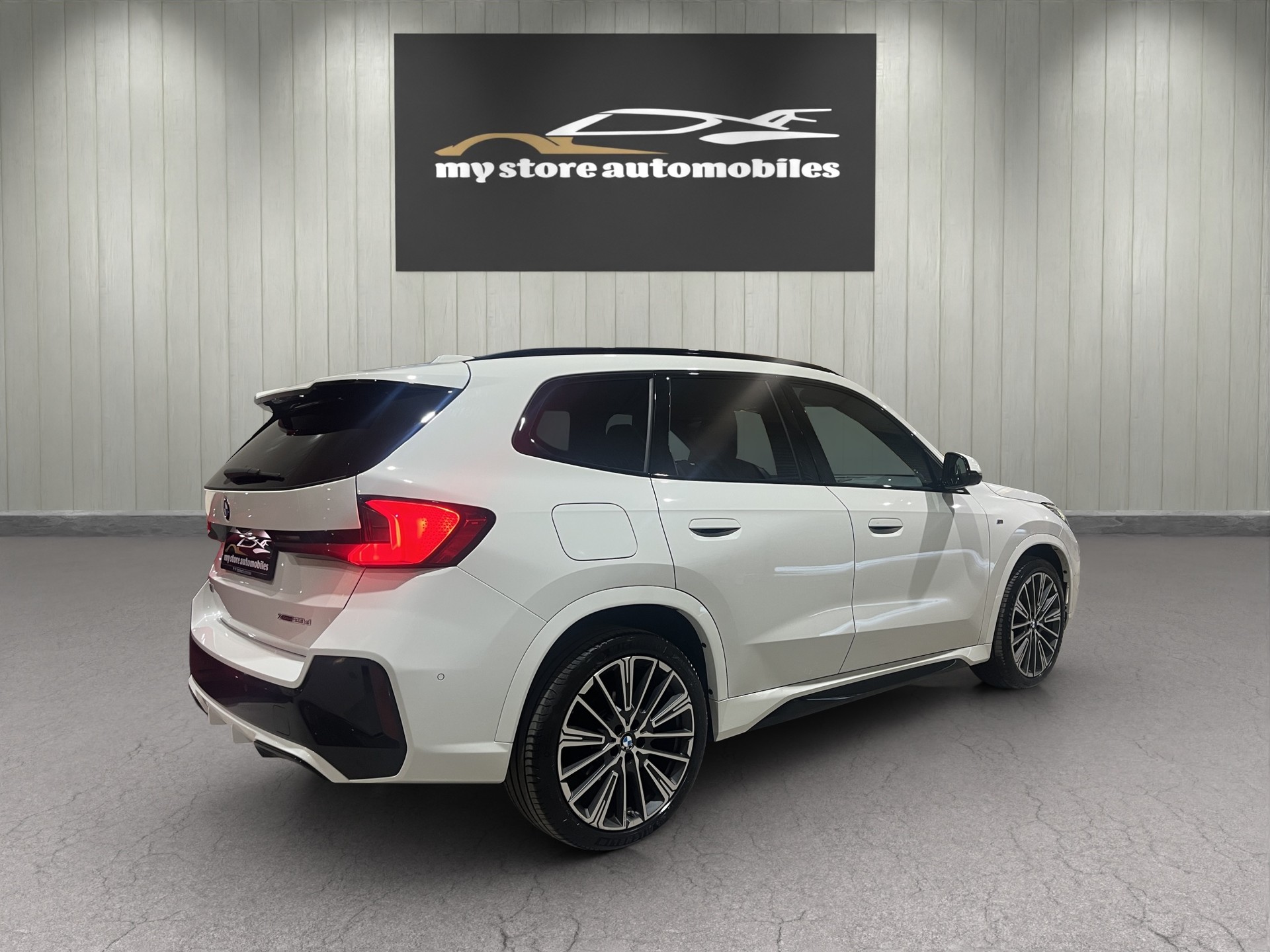 BMW X1 xDrive 23d 48V M Sport-image-7