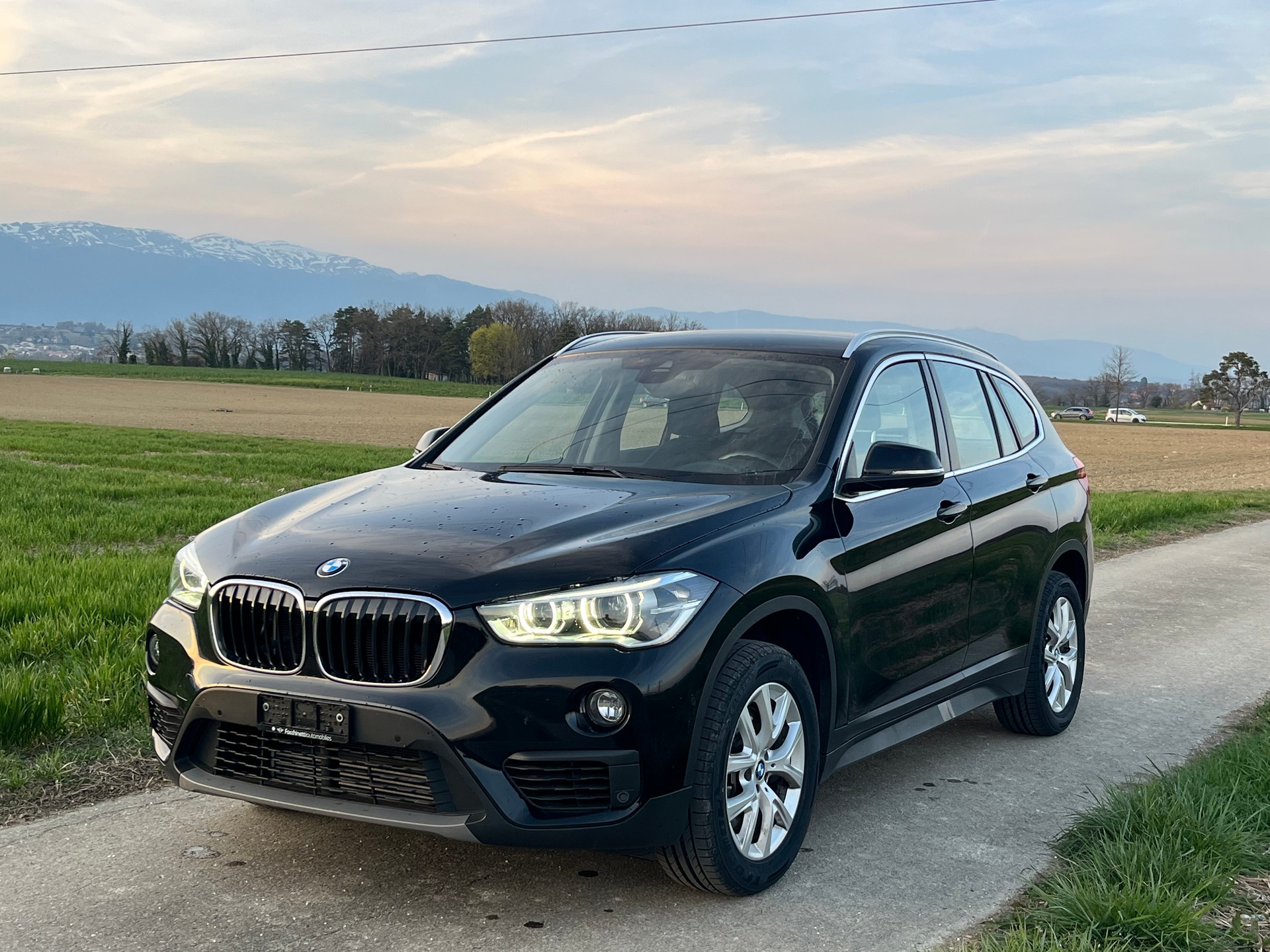 BMW X1 xDrive 20i Steptronic-showroom-element-2