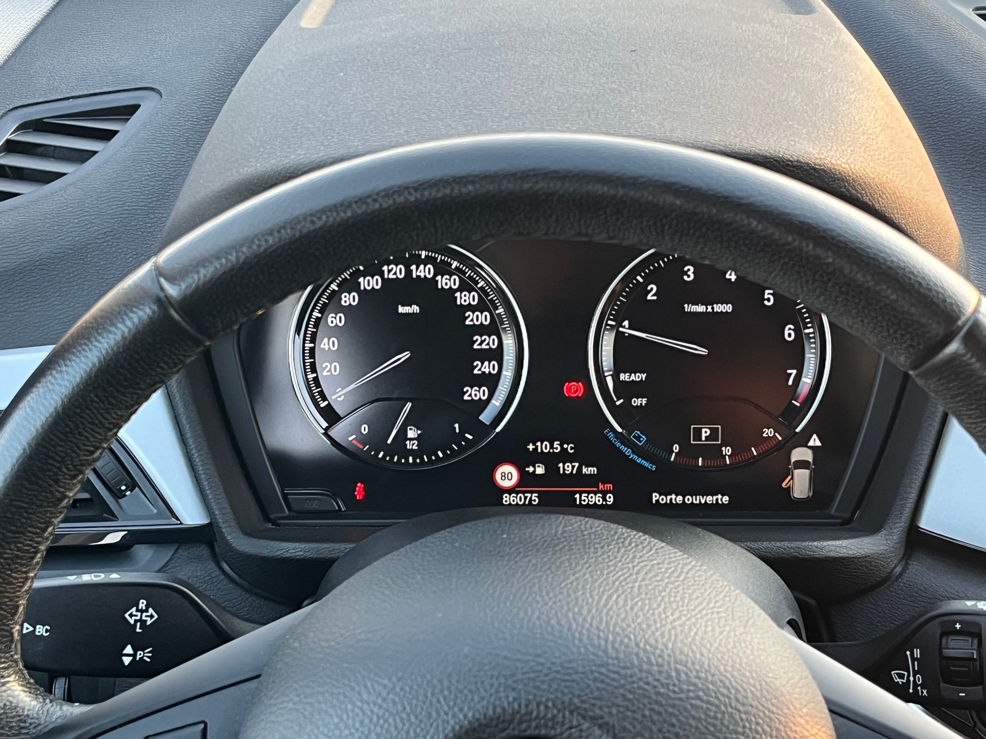 BMW X1 xDrive 20i Steptronic-image-20