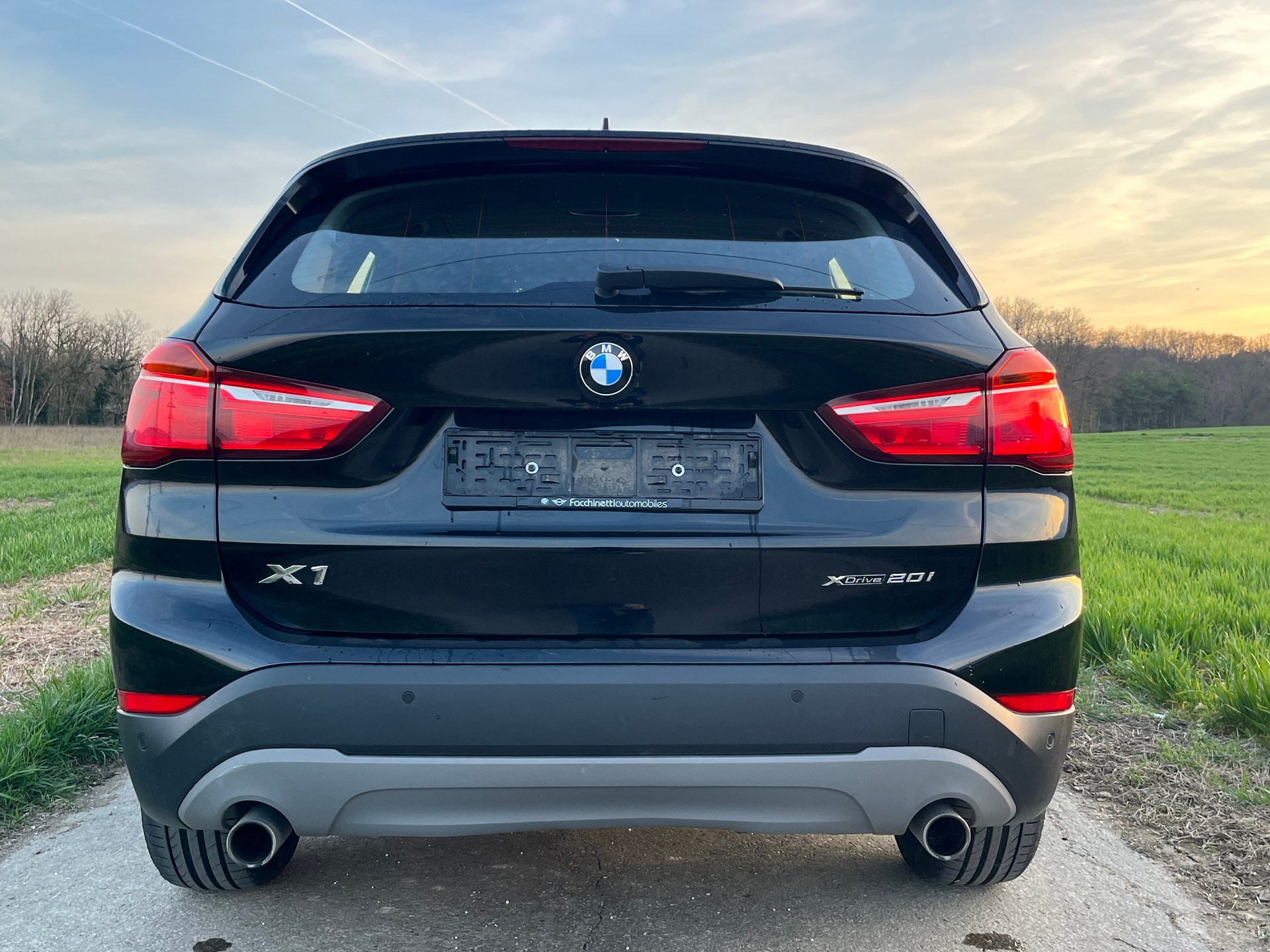 BMW X1 xDrive 20i Steptronic-image-10