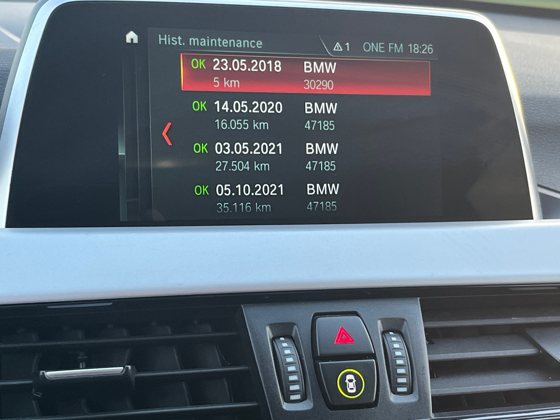 BMW X1 xDrive 20i Steptronic-image-25