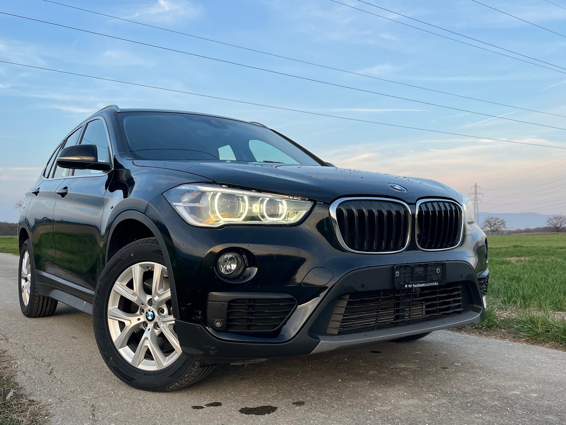 BMW X1 xDrive 20i Steptronic-showroom-element-1