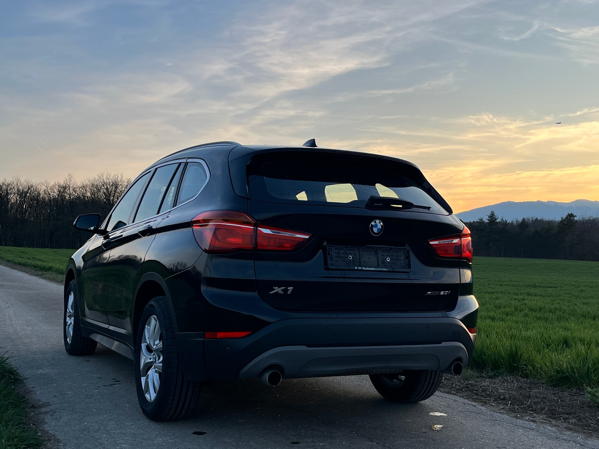BMW X1 xDrive 20i Steptronic-image-9