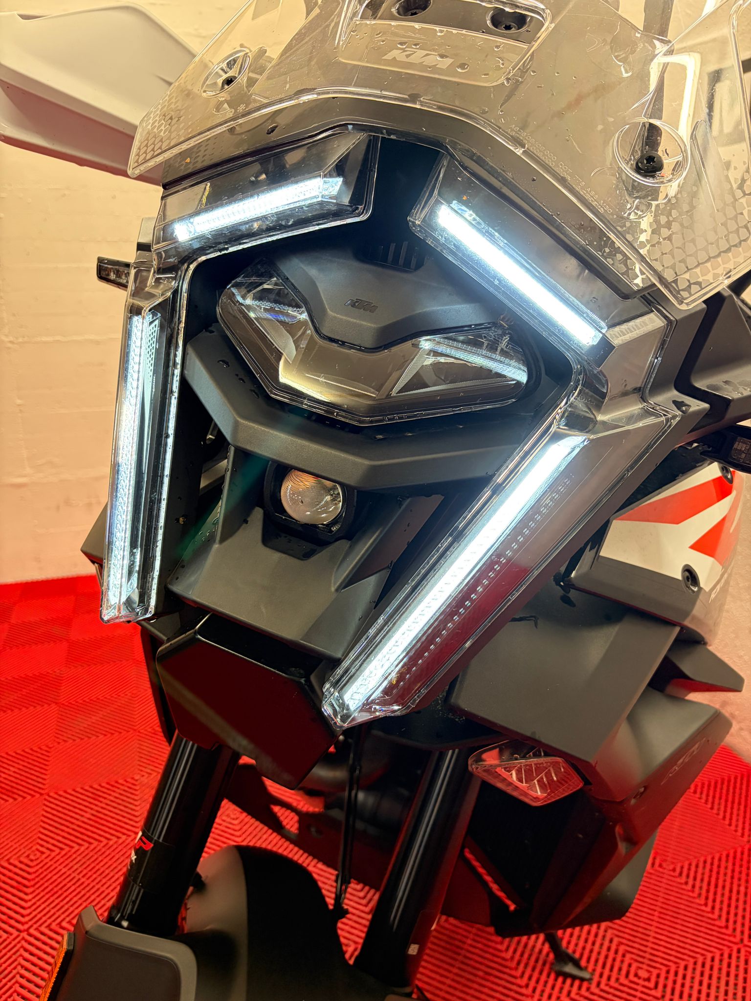 KTM 1390 Super Adventure S EVO-image-7
