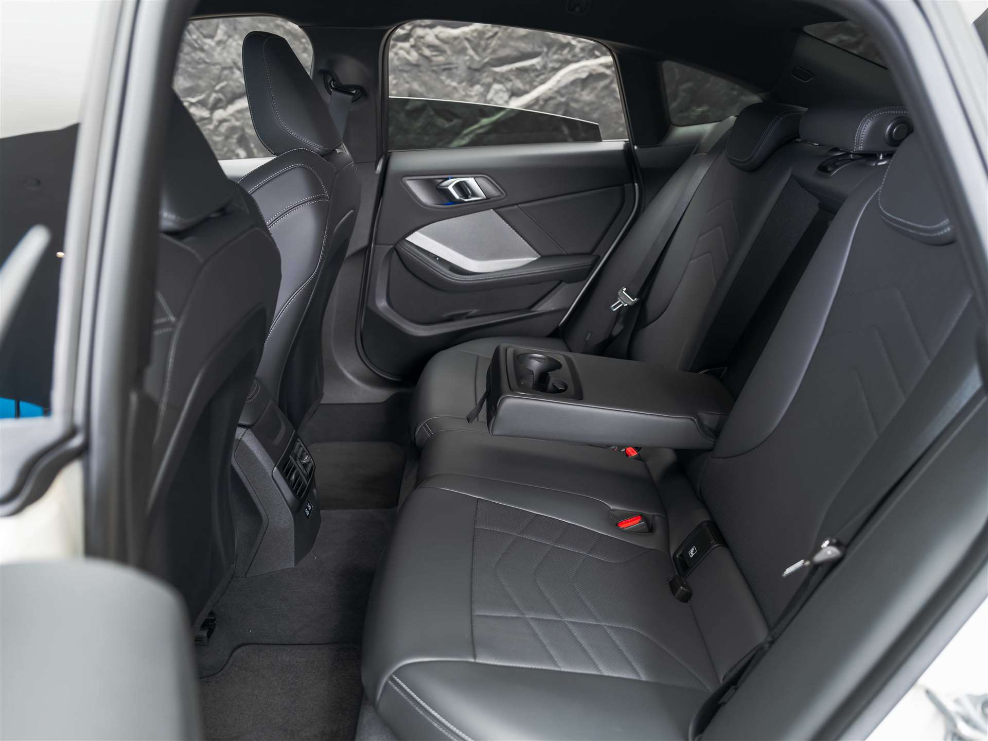 BMW M235 xDrive Gran Coupé M Sport Pro *Neues Model*Werksgarantie*19" Felgen*-image-13