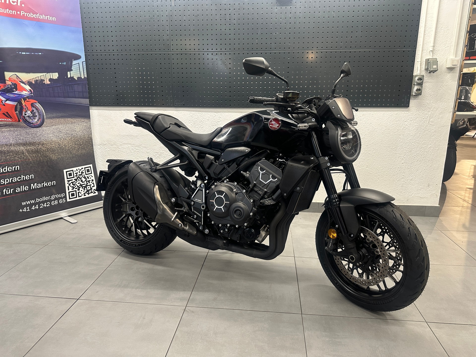 HONDA CB 1000 R Black Edition | Occasion | 10’900 km | ABS | Top Zustand-image-2