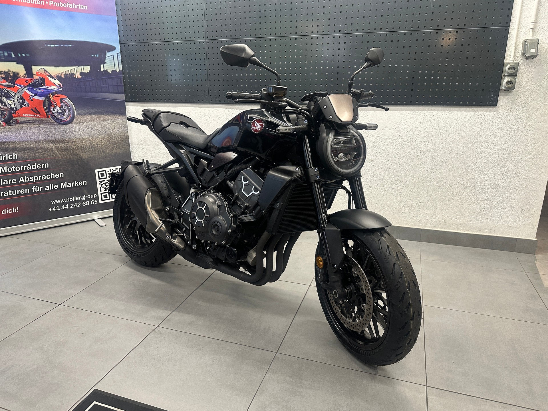 HONDA CB 1000 R Black Edition | Occasion | 10’900 km | ABS | Top Zustand-image-0
