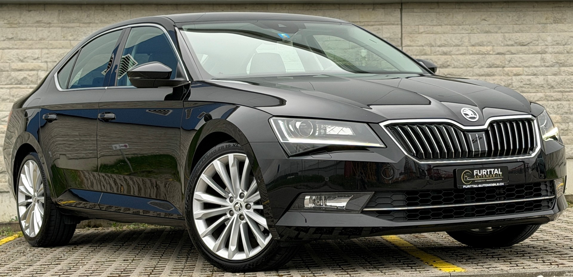 SKODA Superb 2.0 TDi Style DSG
