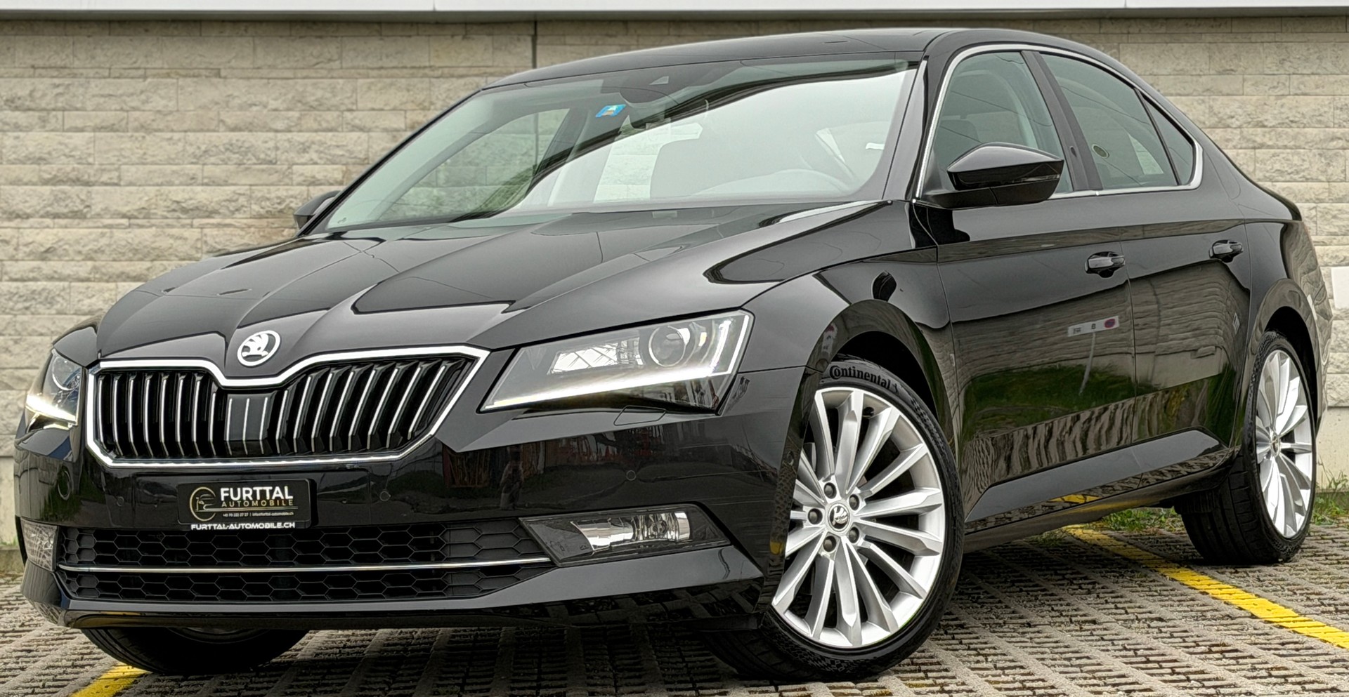 SKODA Superb 2.0 TDi Style DSG-image-4
