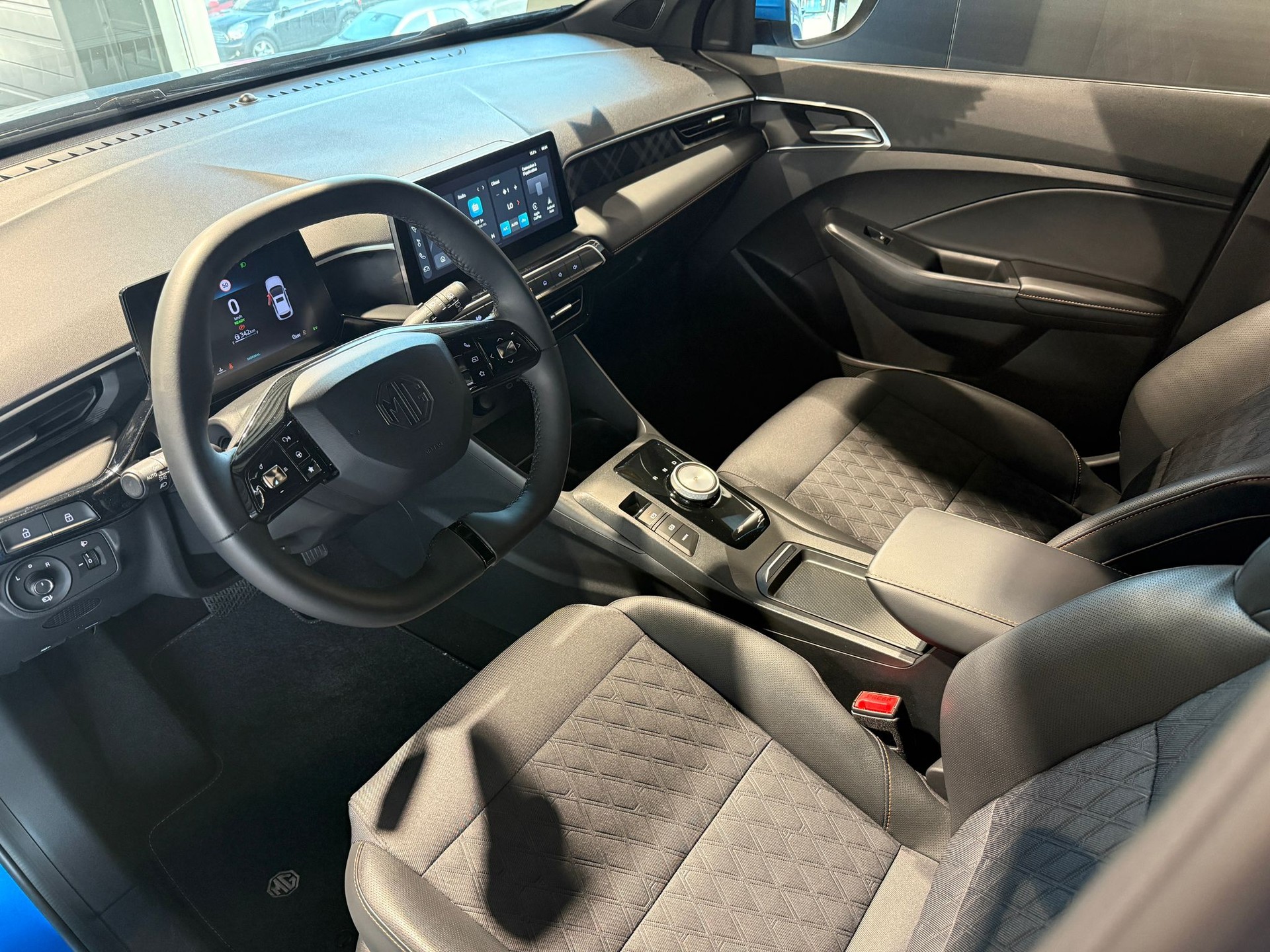 MG 3 1.5 Hybrid Luxury Aut.-image-6