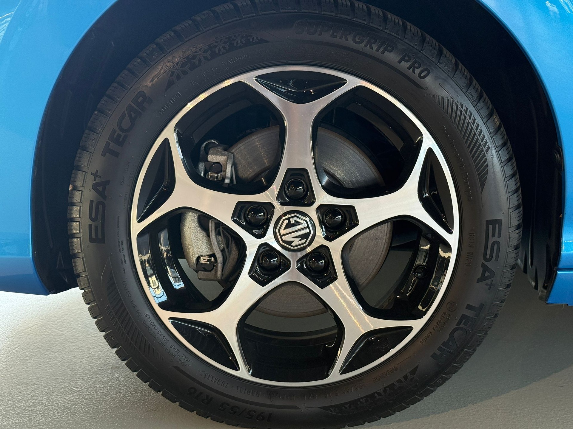 MG 3 1.5 Hybrid Luxury Aut.-image-17