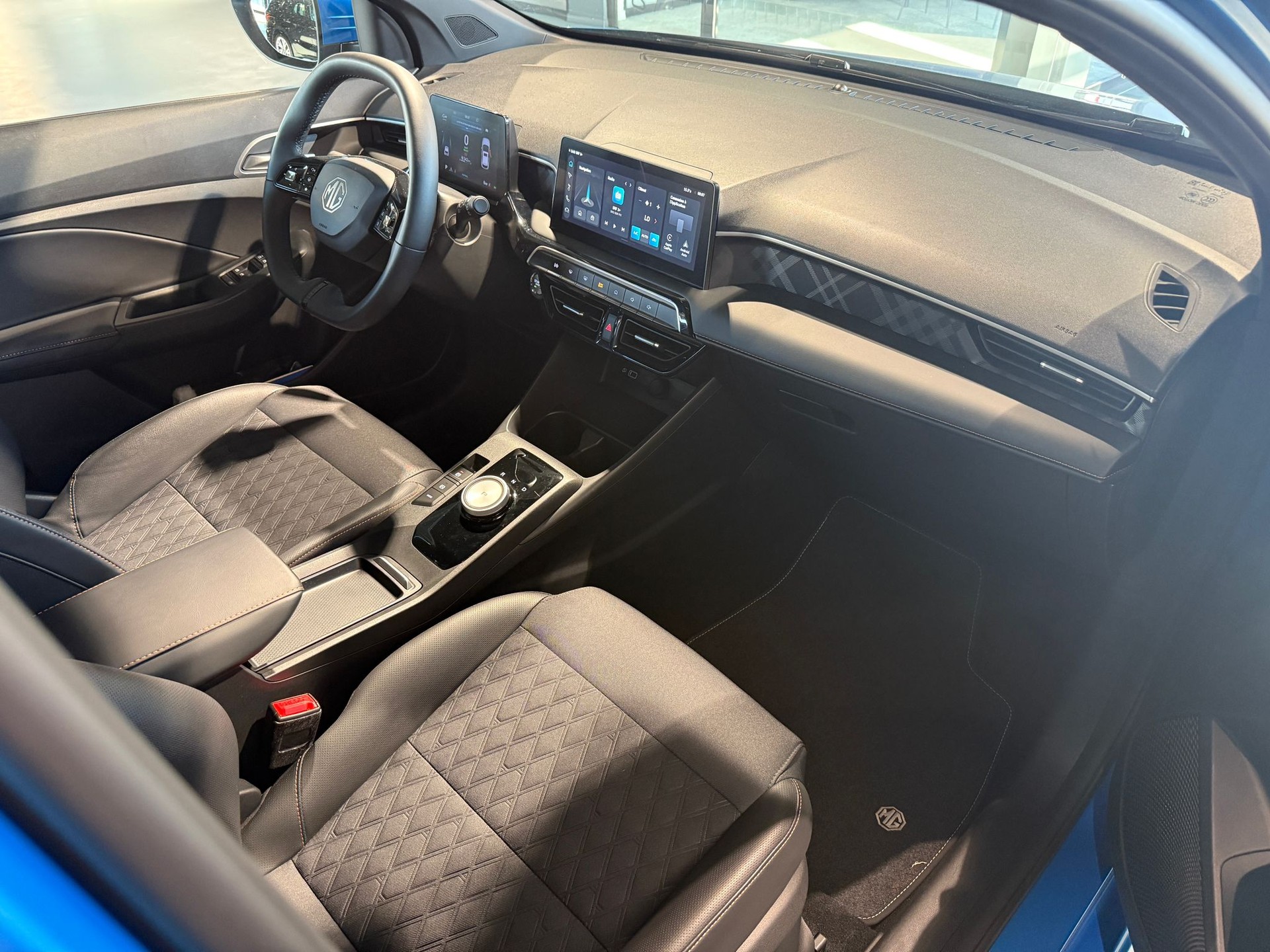 MG 3 1.5 Hybrid Luxury Aut.-image-7