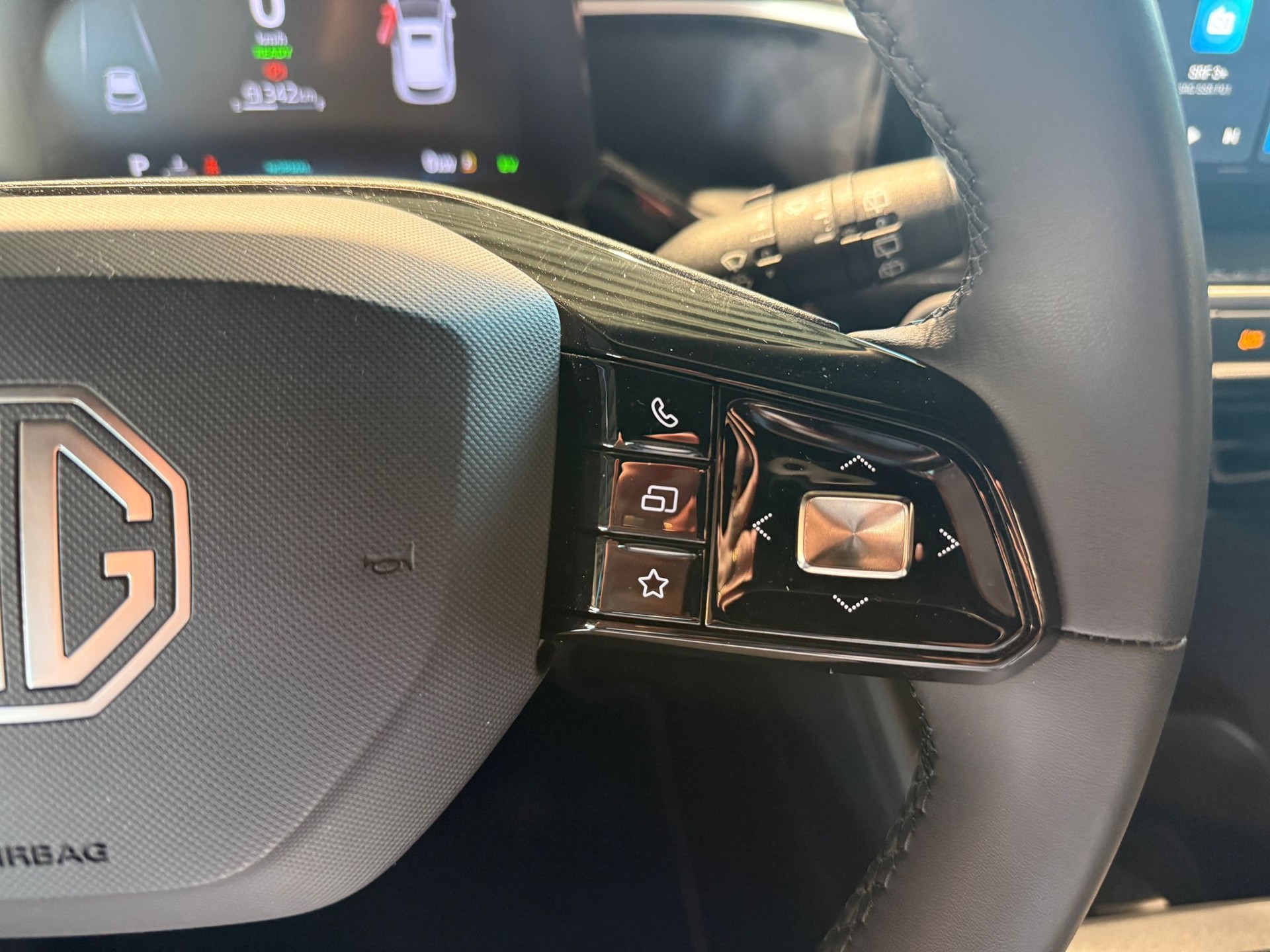 MG 3 1.5 Hybrid Luxury Aut.-image-12