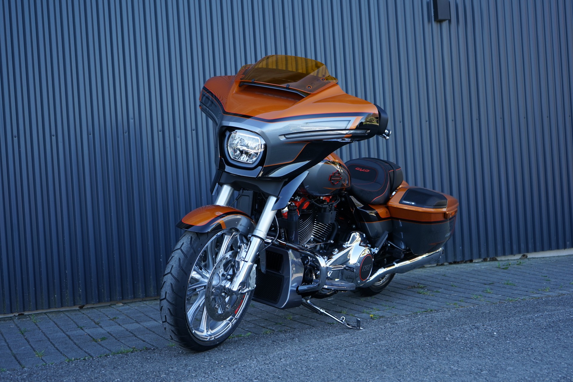 HARLEY-DAVIDSON FLHXSE Street Glide CVO 121-showroom-element-2