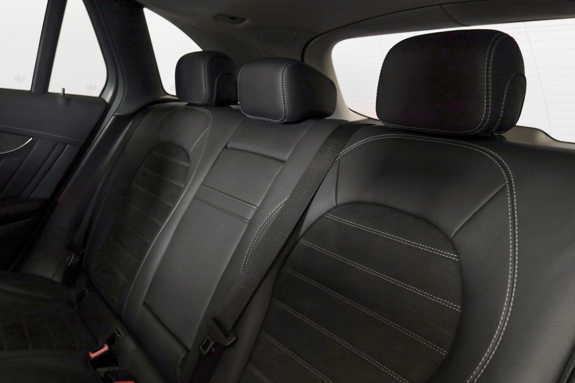 MERCEDES-BENZ GLC 400 d 4Matic AMG Line 9G-Tronic-image-19