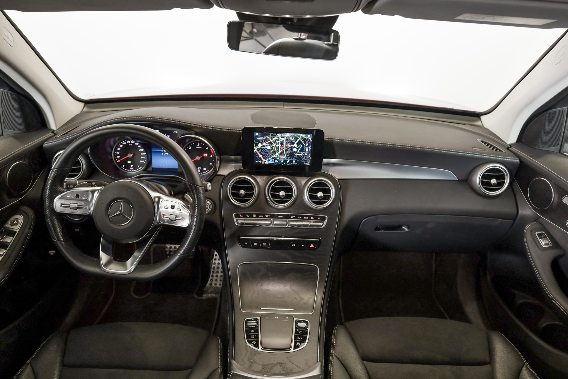 MERCEDES-BENZ GLC 400 d 4Matic AMG Line 9G-Tronic-image-10